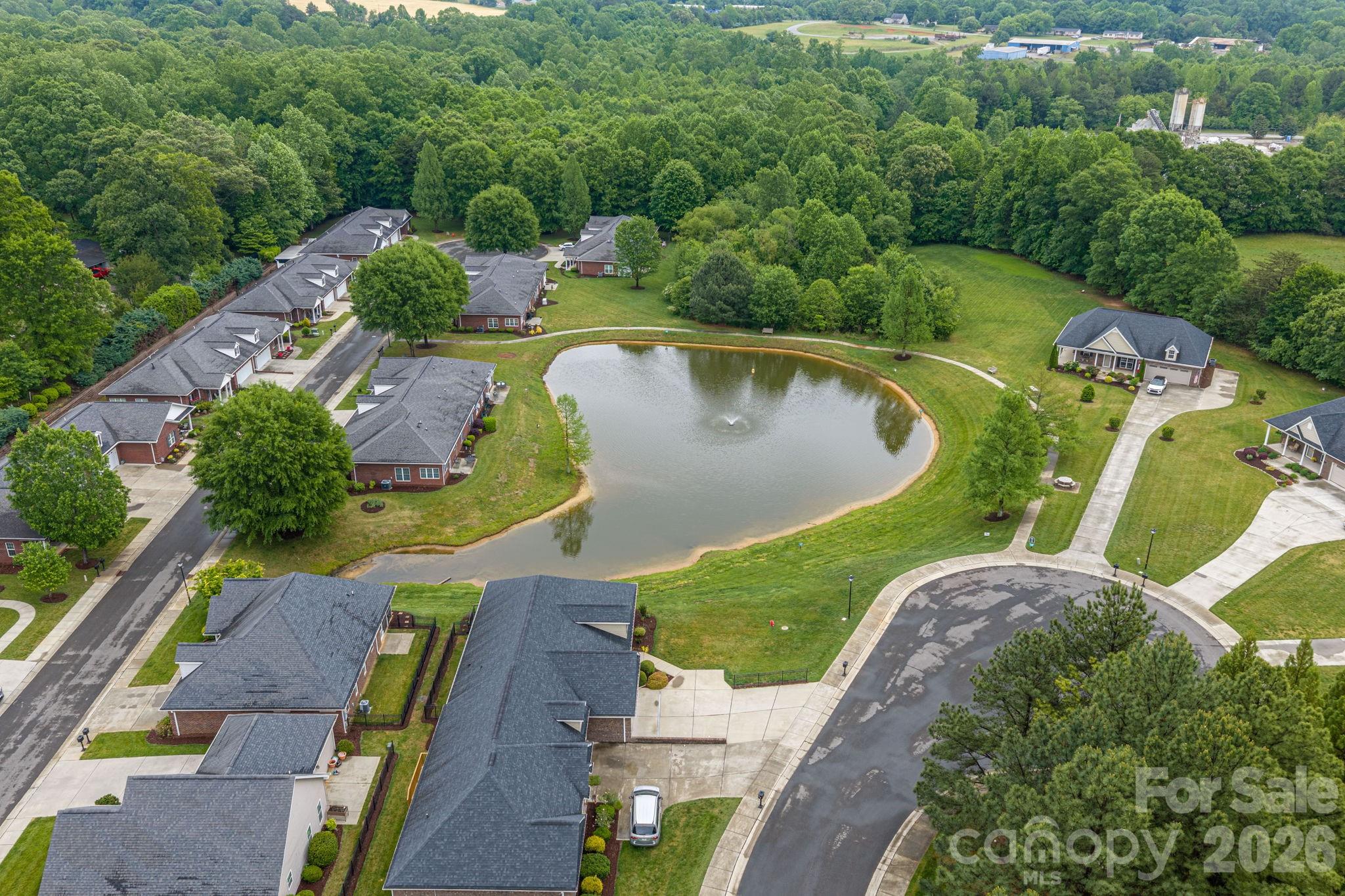 Townhouse at 201 T R Harris Drive, Shelby, photo 5 of 25
