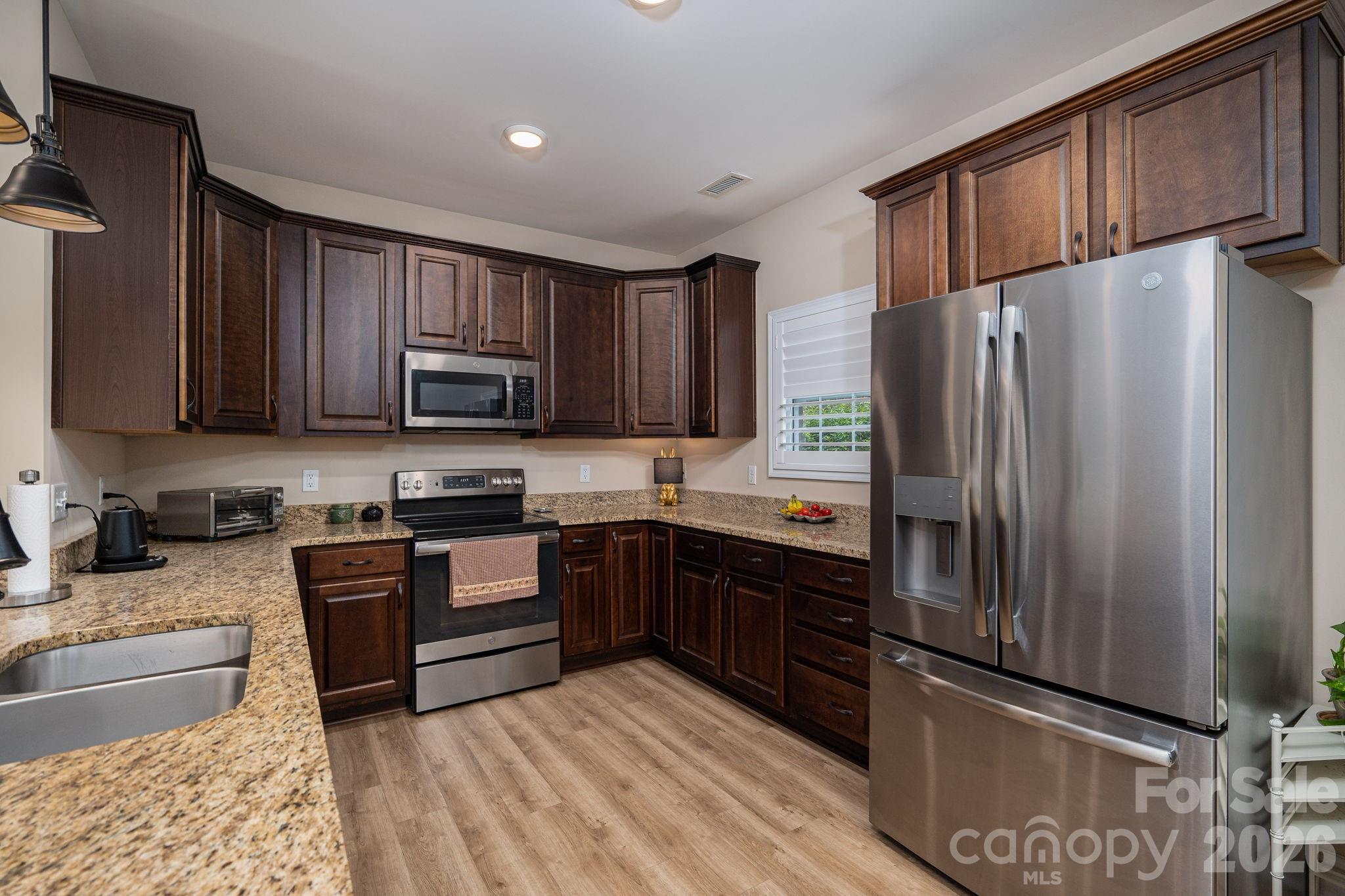 Townhouse at 201 T R Harris Drive, Shelby, photo 13 of 25