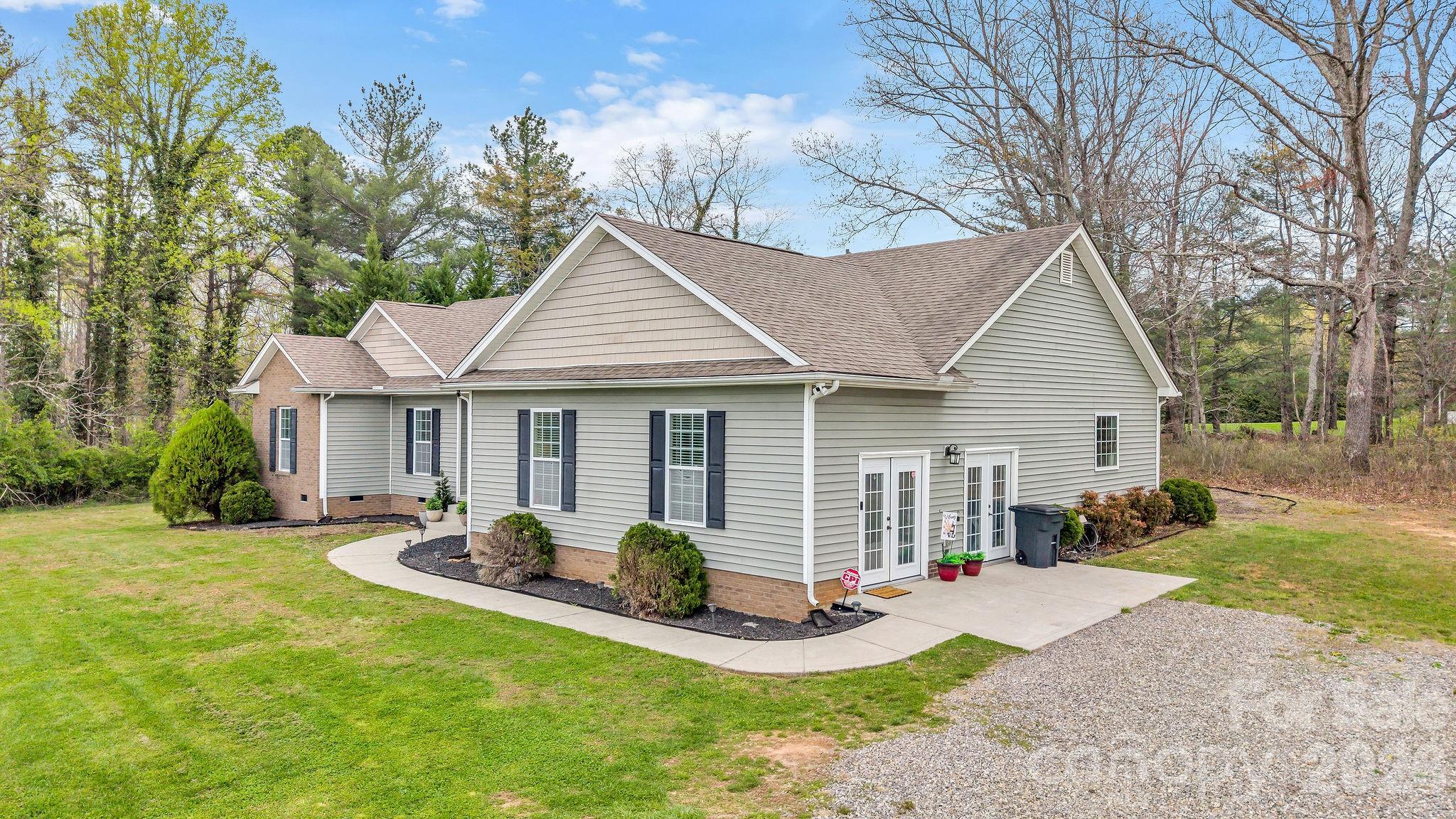 Single Family Residence at 2228 Sparta Road, North Wilkesboro, photo 2 of 47