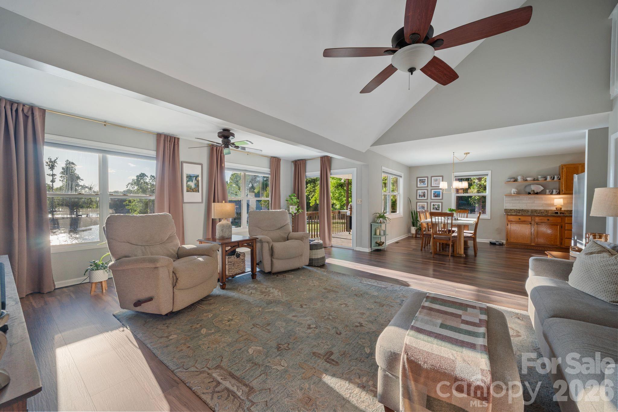 Single Family Residence at 710 Riverwood Drive, Lexington, photo 15 of 46