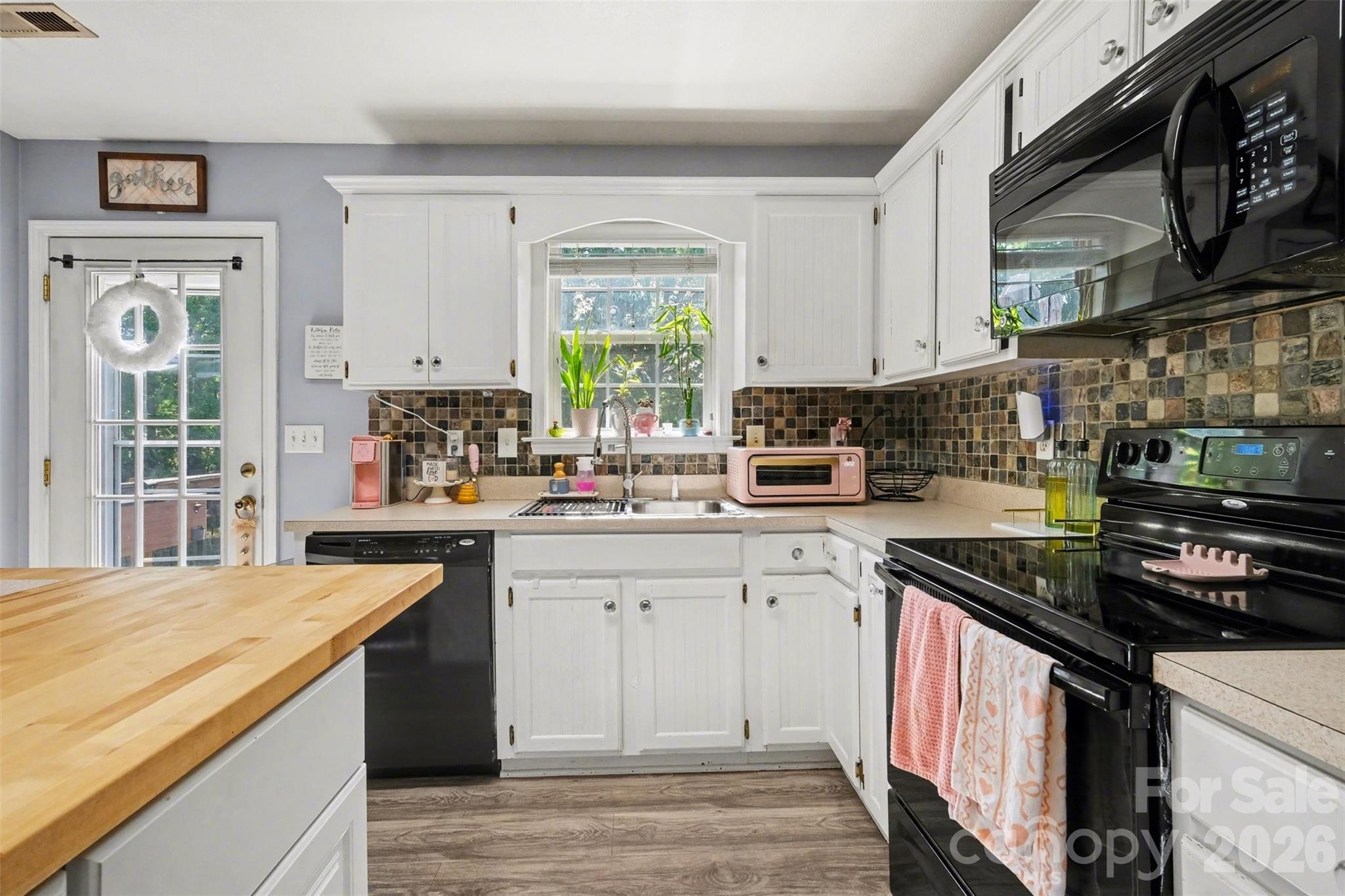Single Family Residence at 2056 Redberry Lane, Conover, photo 14 of 31