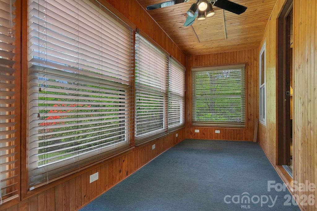 Sunroom - 520 Blythe Road, Pisgah Forest