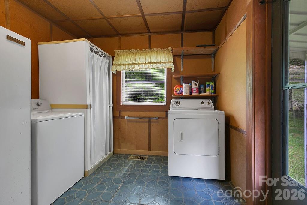 Mud Room with Lundry and a Shower - 520 Blythe Road, Pisgah Forest
