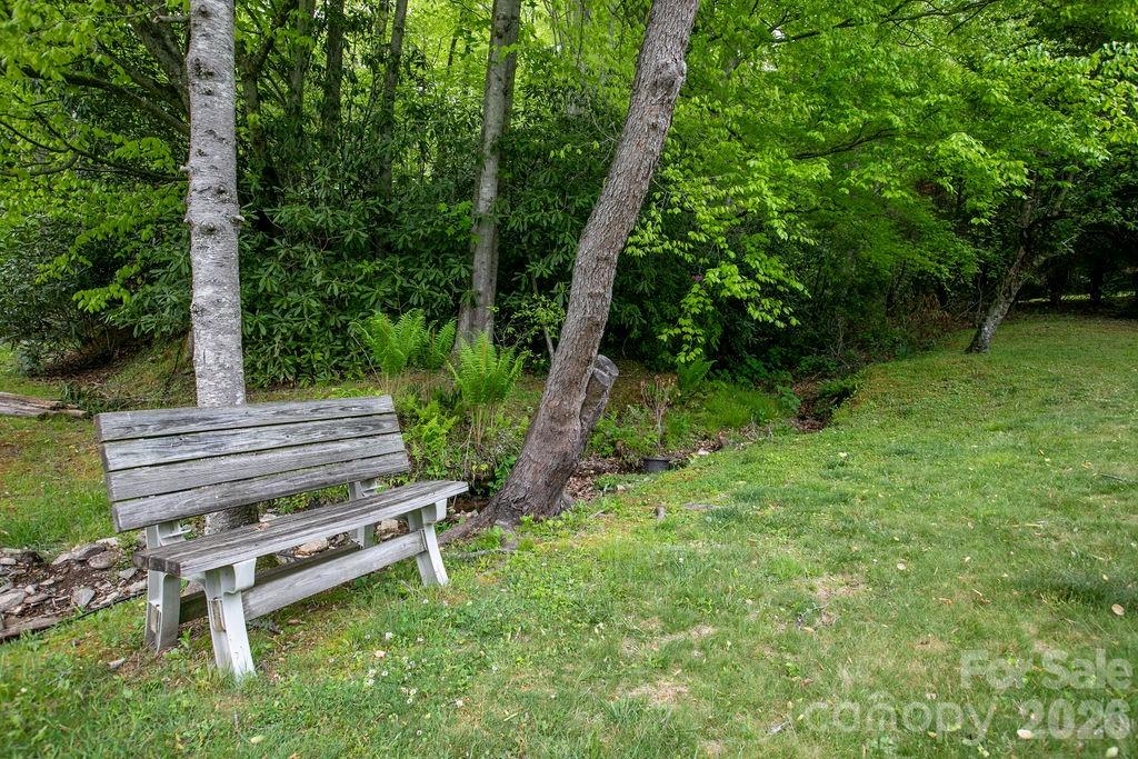Parj-Like Setting - 520 Blythe Road, Pisgah Forest