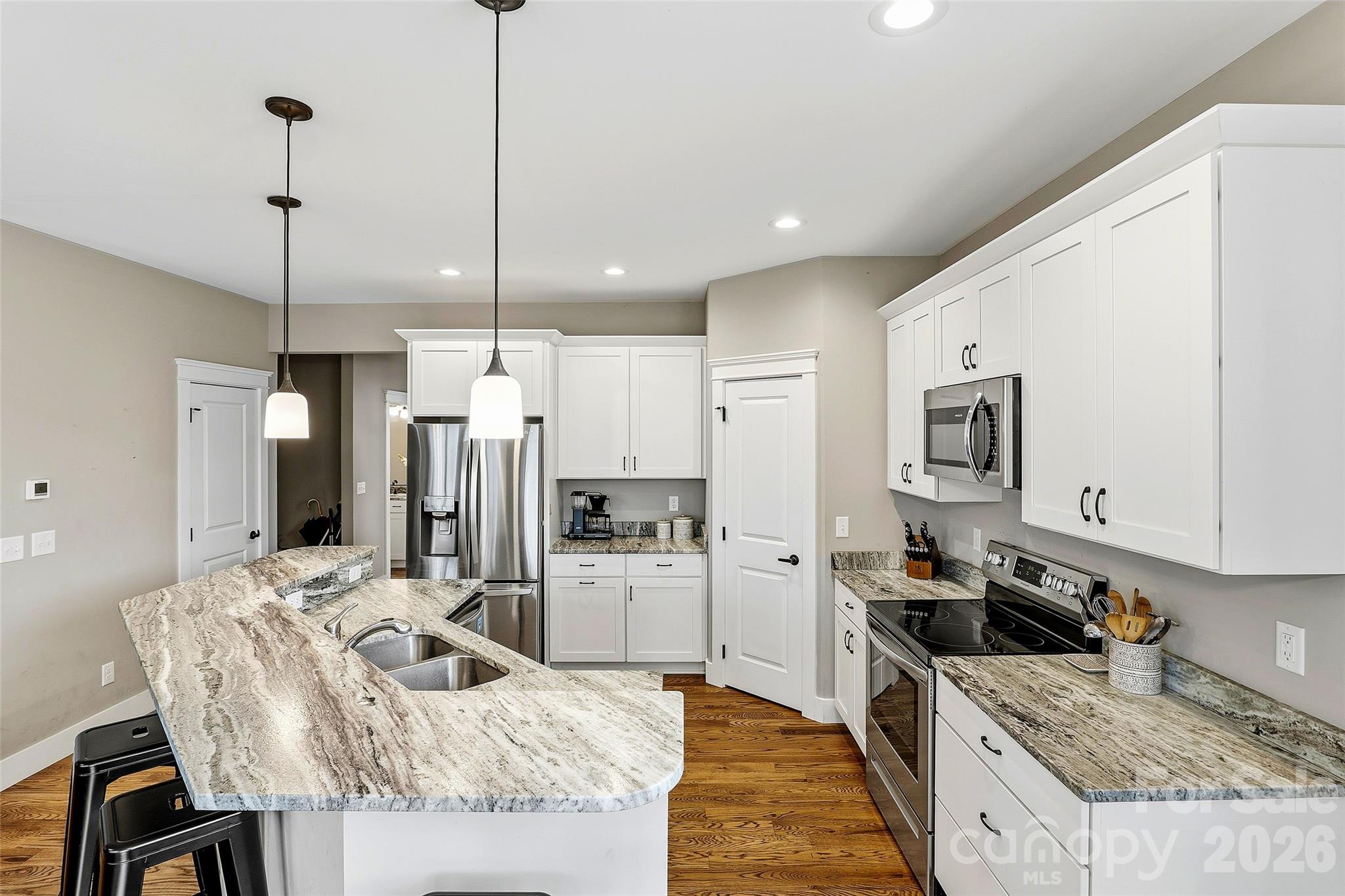 Single Family Residence at 21 Wood Path Lane, Arden, photo 8 of 40
