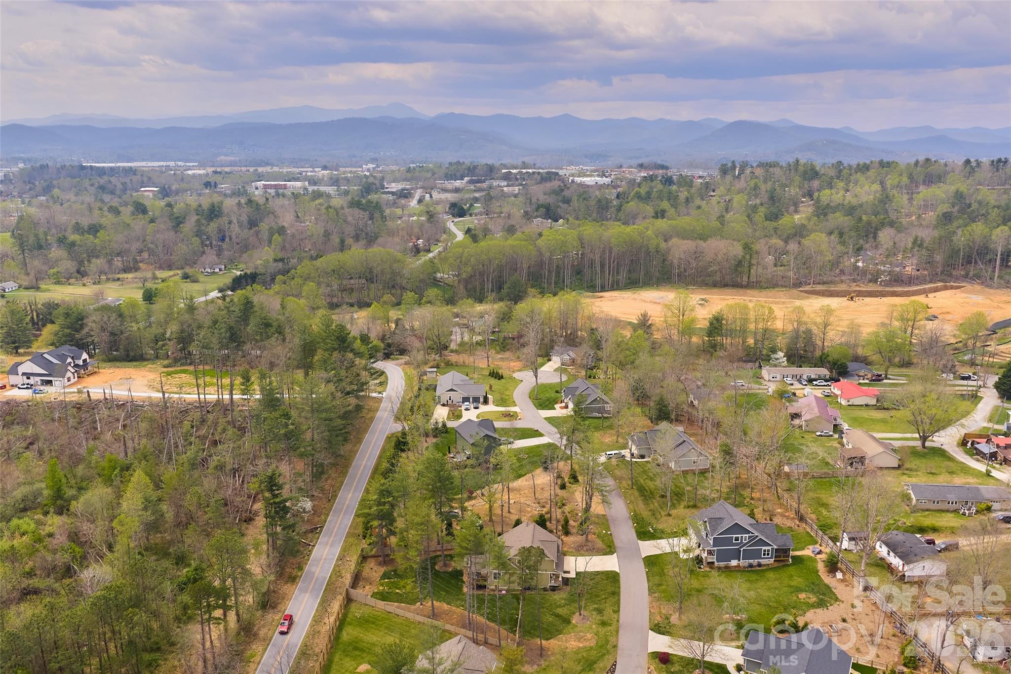 Single Family Residence at 21 Wood Path Lane, Arden, photo 40 of 40