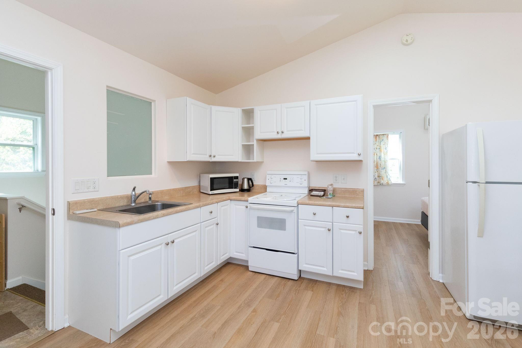 Upper Level Kitchen - 12 Lila Lane, Clyde