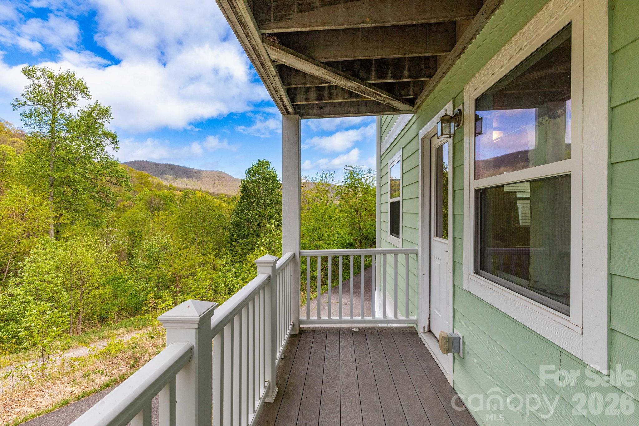 Upper Level Covered Deck - 12 Lila Lane, Clyde