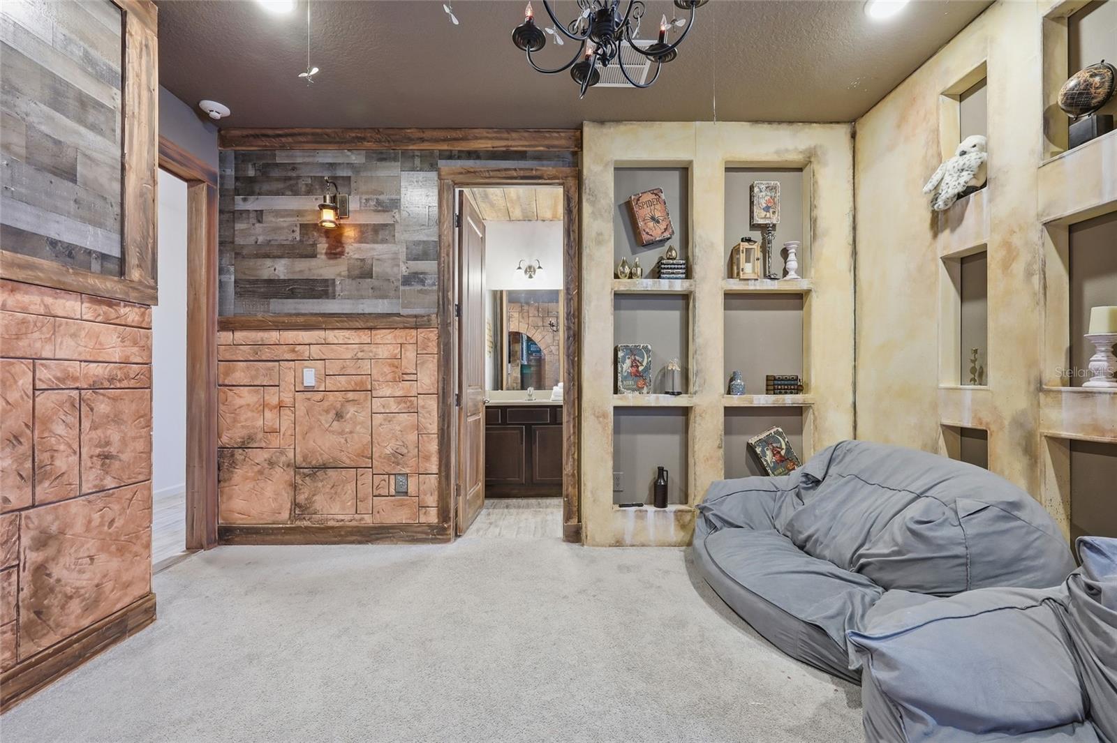 Downstairs Hidden Kids Harry Potter Bedroom - 2437 SHANTI DR, KISSIMMEE