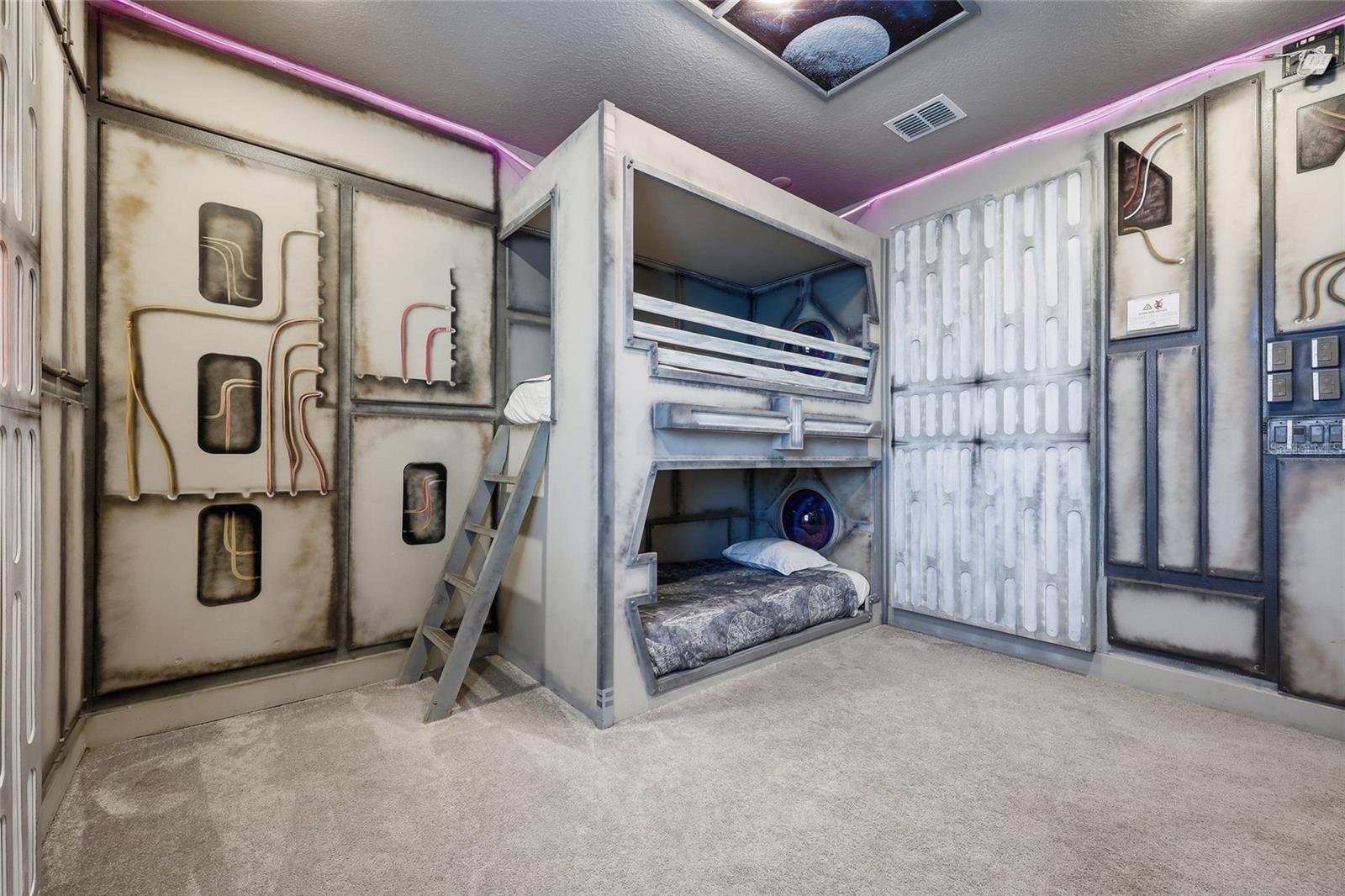 Star Wars Bunk Room - 2437 SHANTI DR, KISSIMMEE