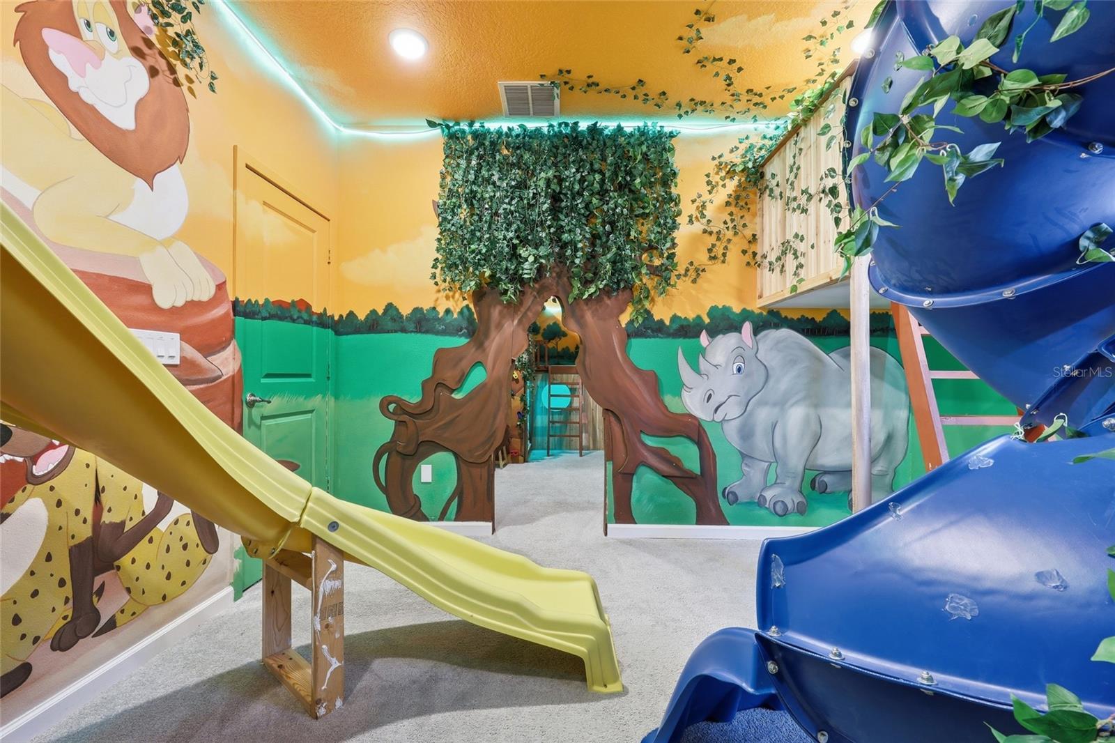 Jungle Bunk Room - 2437 SHANTI DR, KISSIMMEE