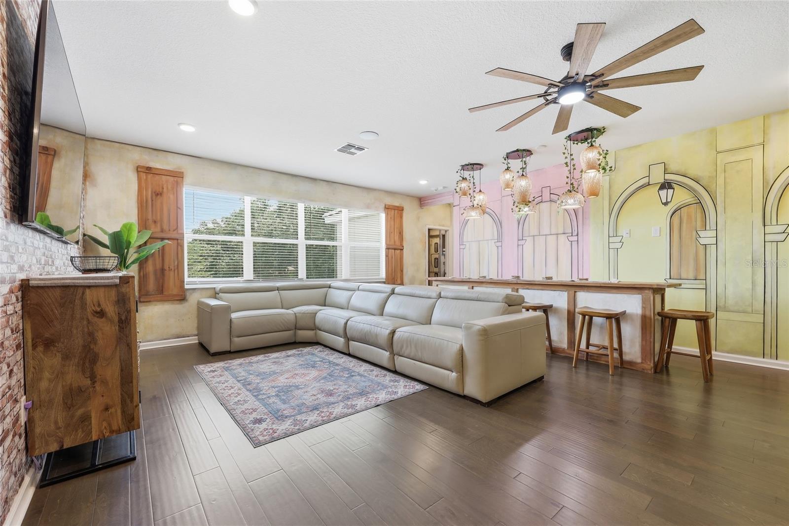 Upstairs Loft - 2437 SHANTI DR, KISSIMMEE