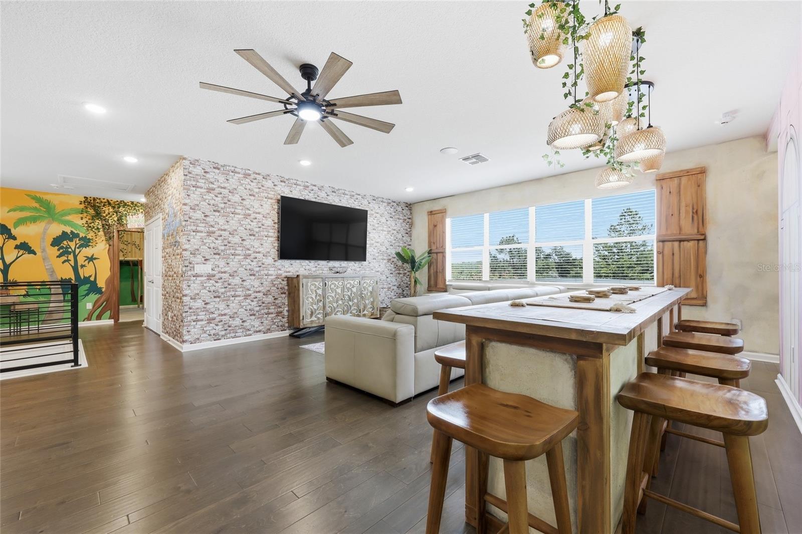 Upstairs Loft - 2437 SHANTI DR, KISSIMMEE