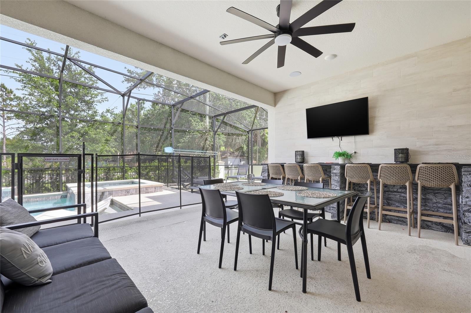 Single Family Residence at 2437 SHANTI DR, KISSIMMEE, photo 37 of 95