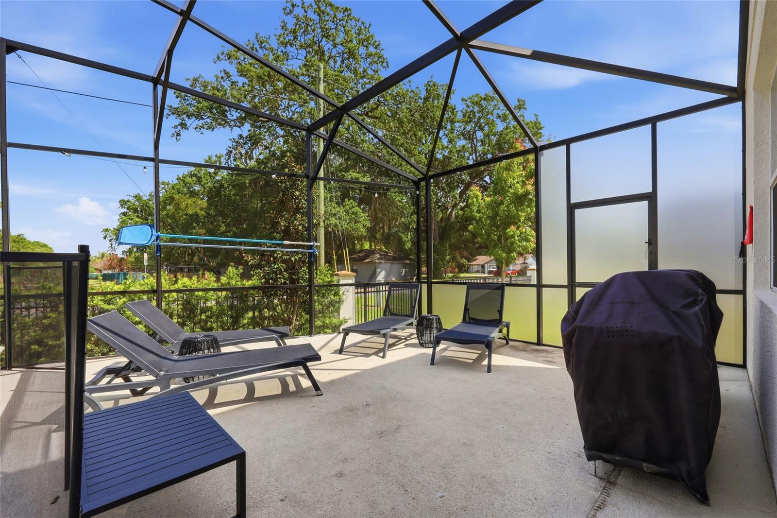 Single Family Residence at 2437 SHANTI DR, KISSIMMEE, photo 39 of 95