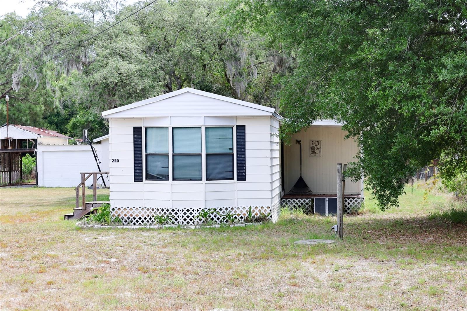Manufactured Home at 220 KING RD, WINTER HAVEN, photo 5 of 18