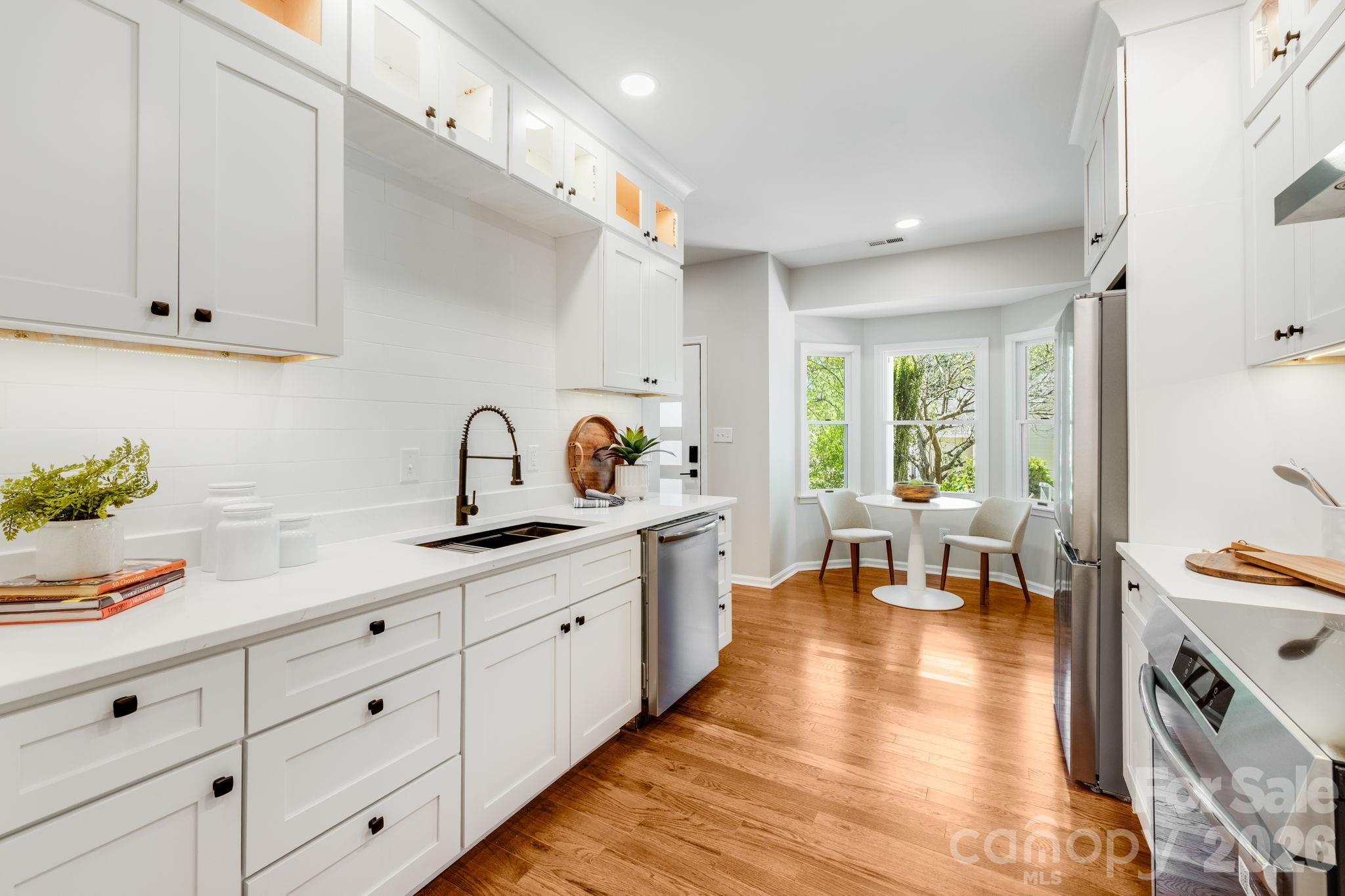 Single Family Residence at 132 Fox Cross Drive, Brevard, photo 18 of 47