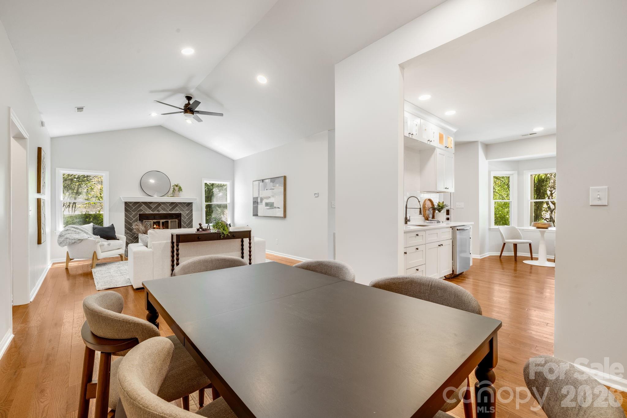 Single Family Residence at 132 Fox Cross Drive, Brevard, photo 21 of 47