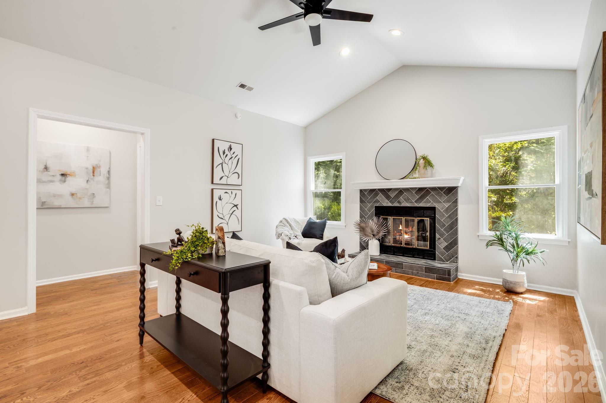 Single Family Residence at 132 Fox Cross Drive, Brevard, photo 23 of 47