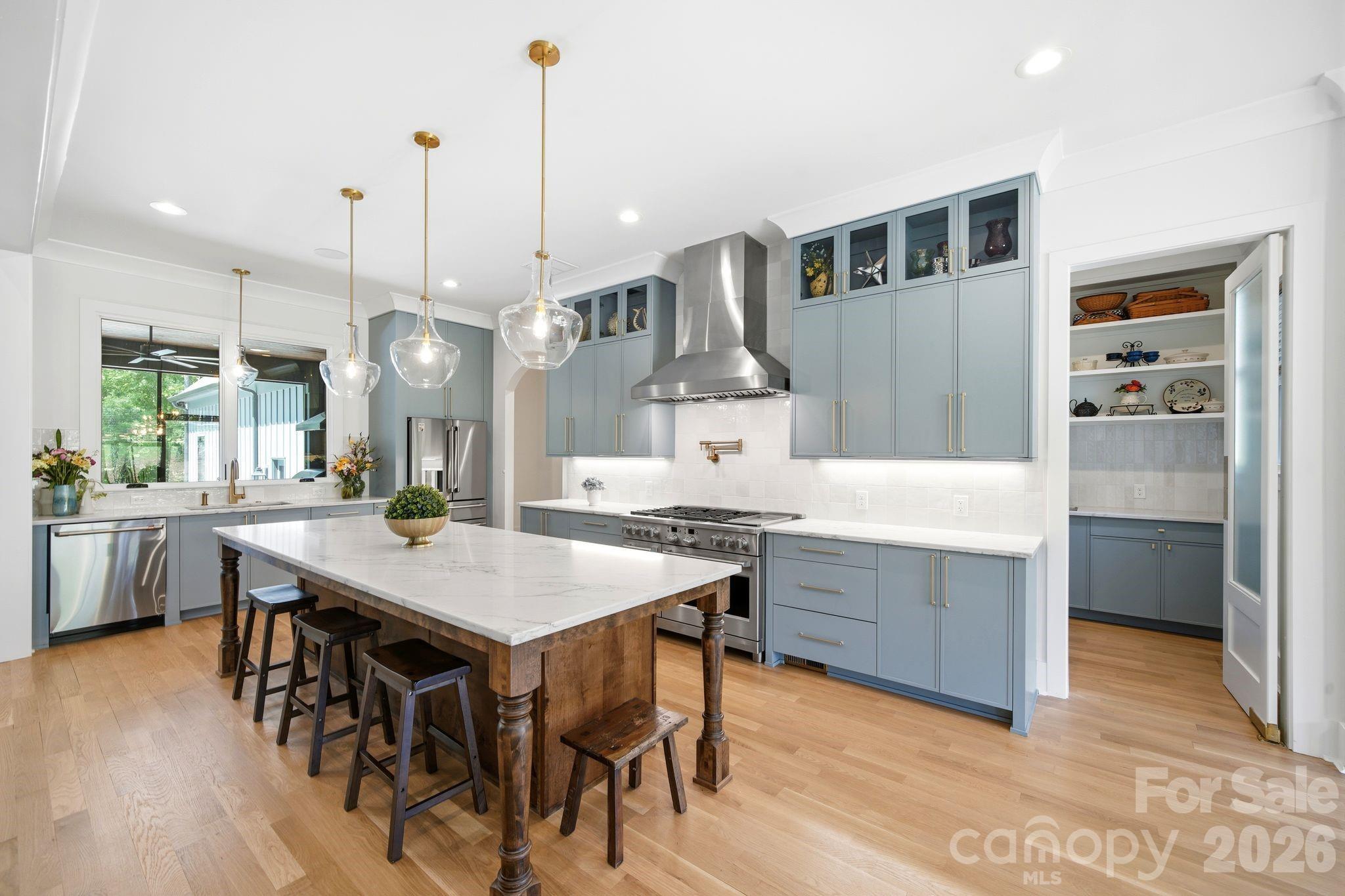 Single Family Residence at 6223 Chimney Bluff Road, Lancaster, photo 13 of 47