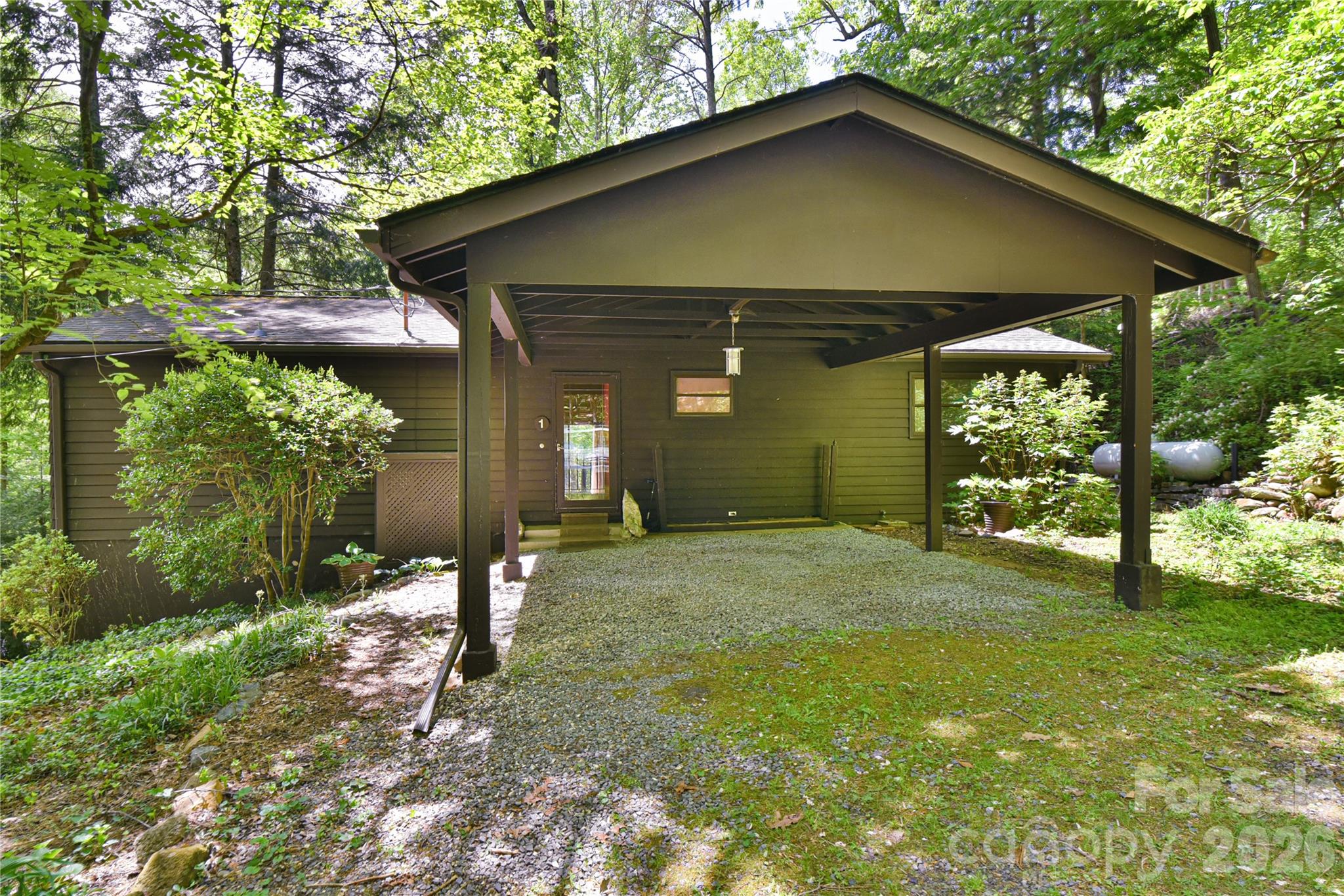 Room for 2 vehicles - 1 Hillcrest Lane, Black Mountain