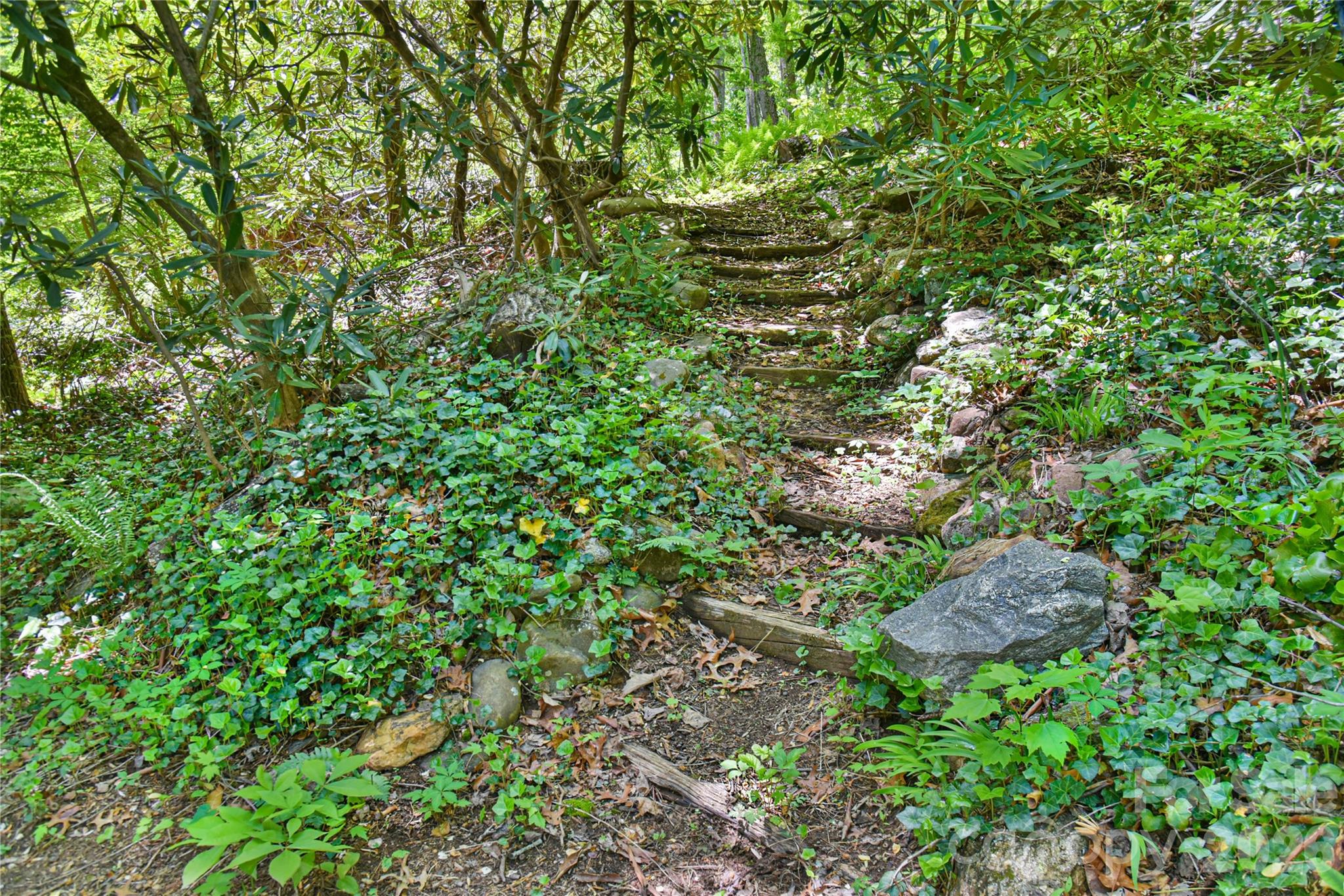 Meditation areas - 1 Hillcrest Lane, Black Mountain