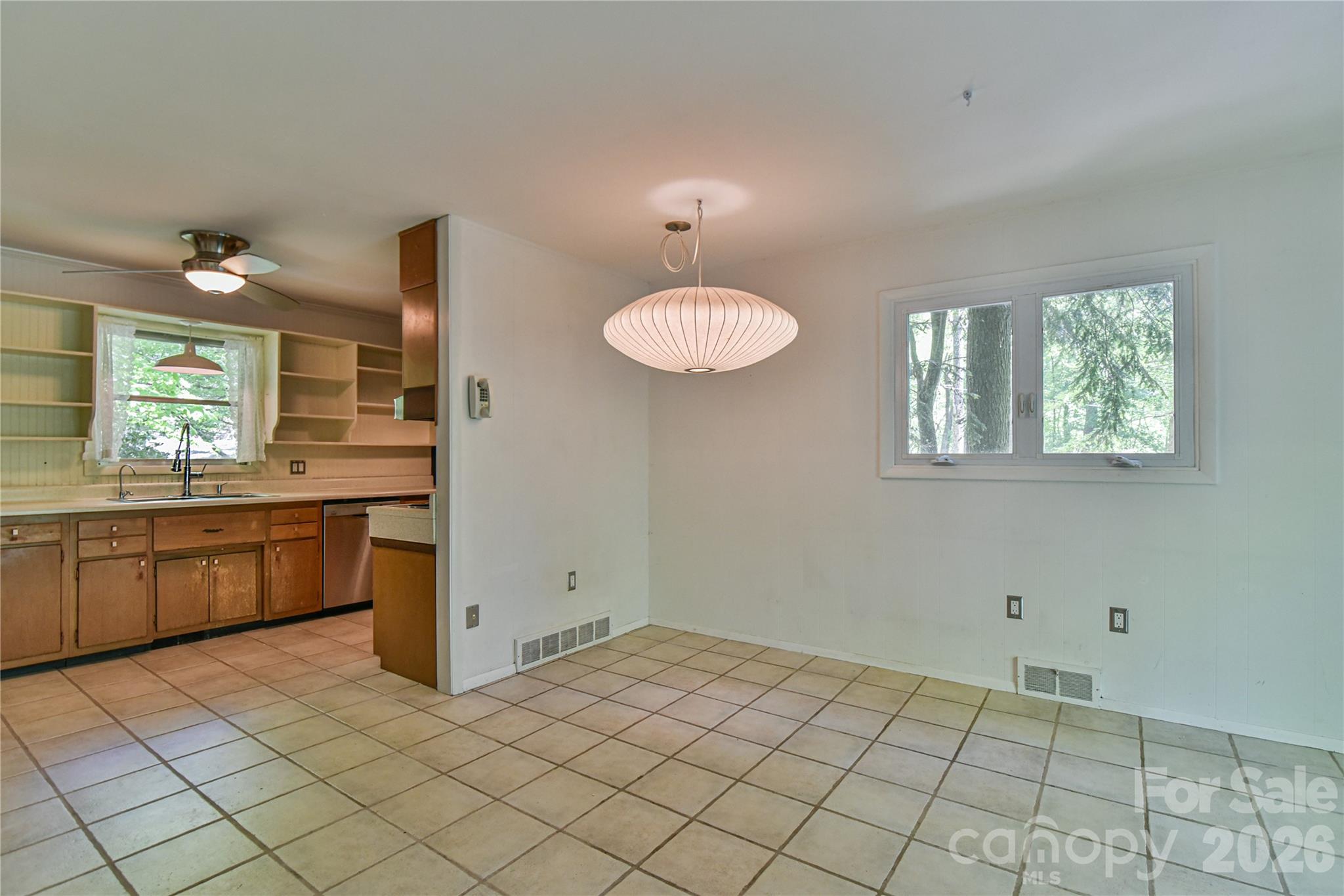 Tile floor - 1 Hillcrest Lane, Black Mountain