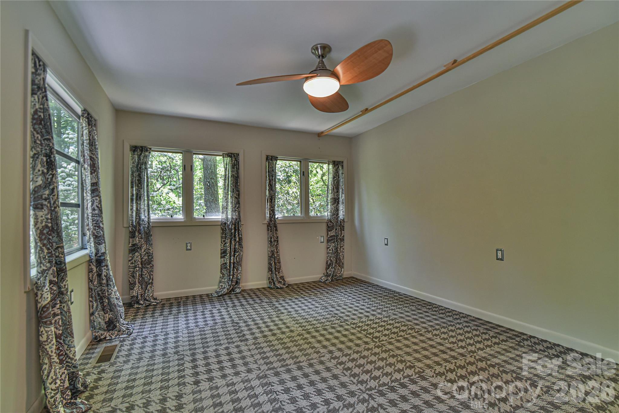 Multipurpose room - 1 Hillcrest Lane, Black Mountain