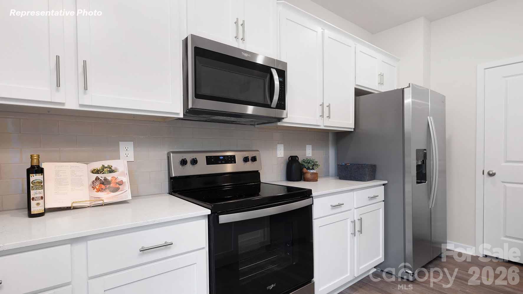 Single Family Residence at 254 Colton Court, Kings Mountain, photo 4 of 23