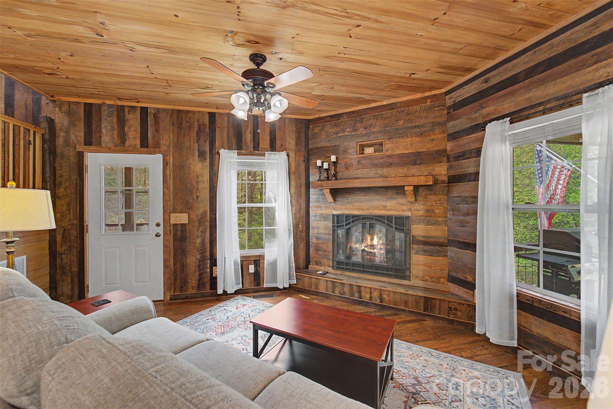 Single Family Residence at 138 Hubbell Lane, Robbinsville, photo 15 of 49