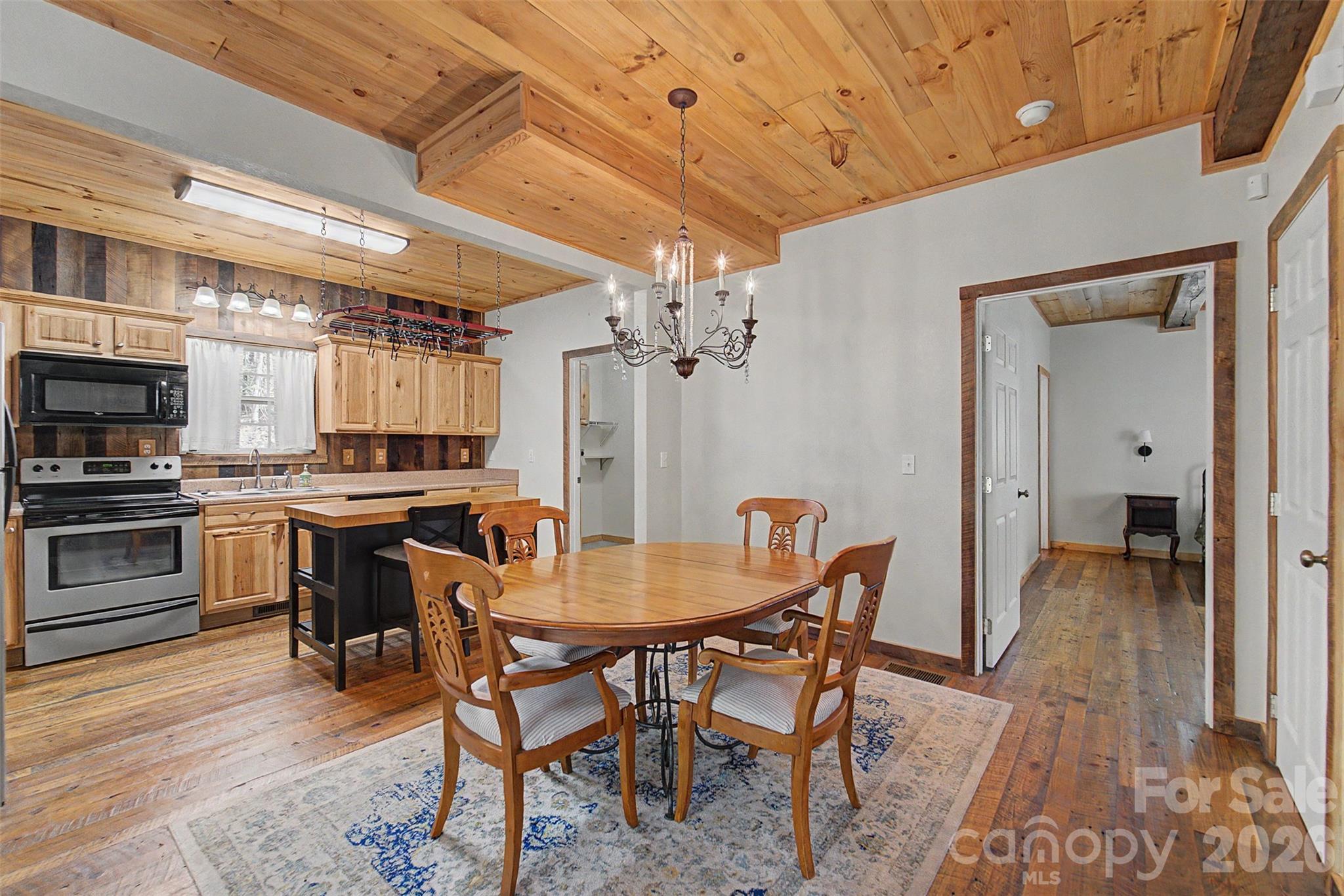Single Family Residence at 138 Hubbell Lane, Robbinsville, photo 18 of 49