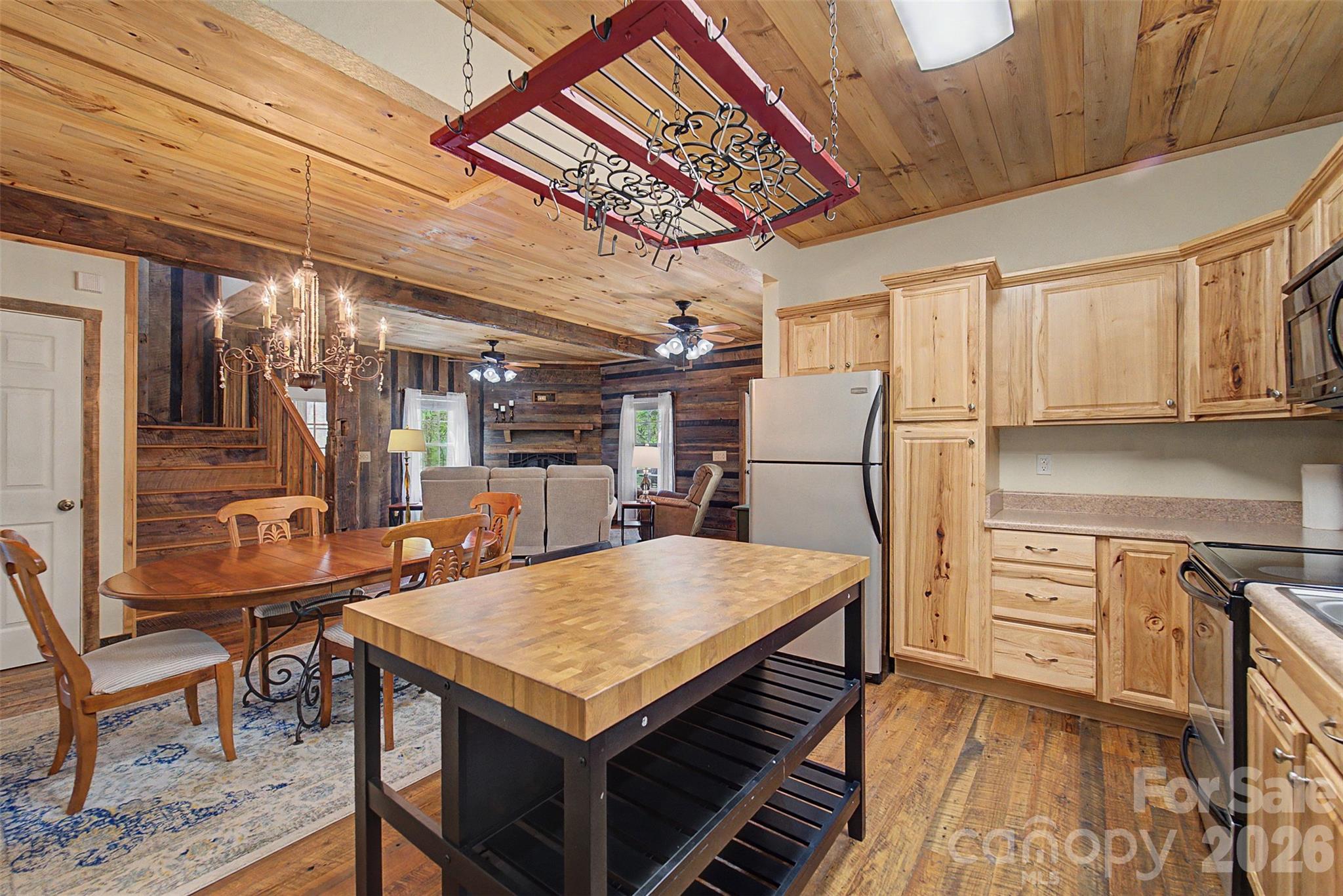 Single Family Residence at 138 Hubbell Lane, Robbinsville, photo 22 of 49