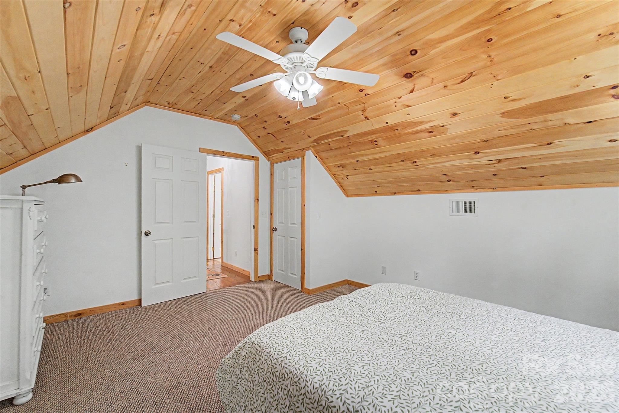 Single Family Residence at 138 Hubbell Lane, Robbinsville, photo 42 of 49