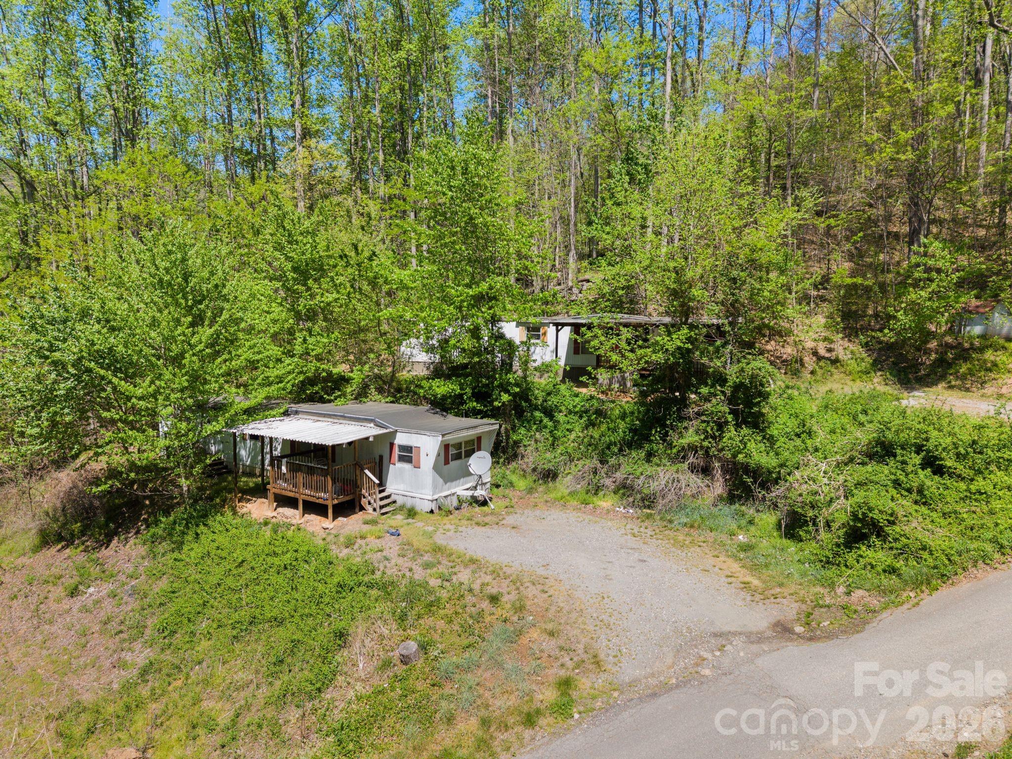 Single Family Residence at 290 Hookers Gap Road, Candler, photo 17 of 43