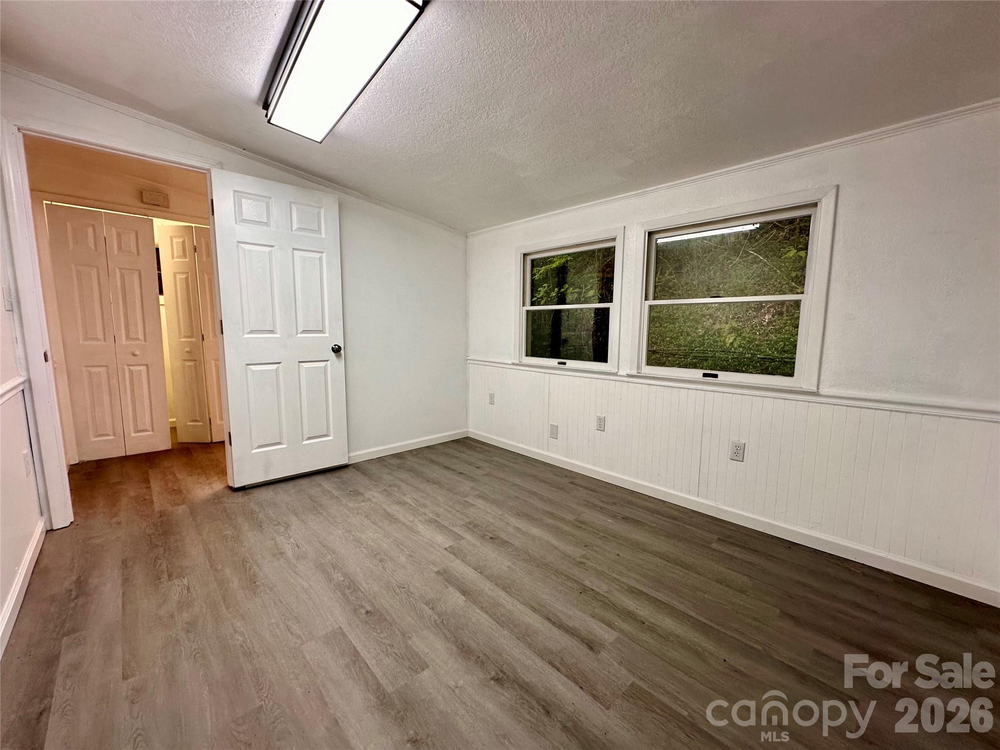 Bonus Room without furniture- view toward hallway - 5381 State HWY 197 S Highway, Burnsville