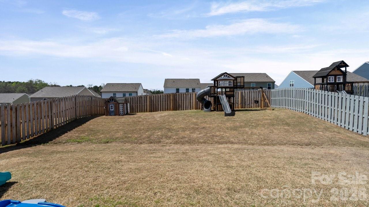 Single Family Residence at 118 Jetty Lane, Statesville, photo 31 of 36