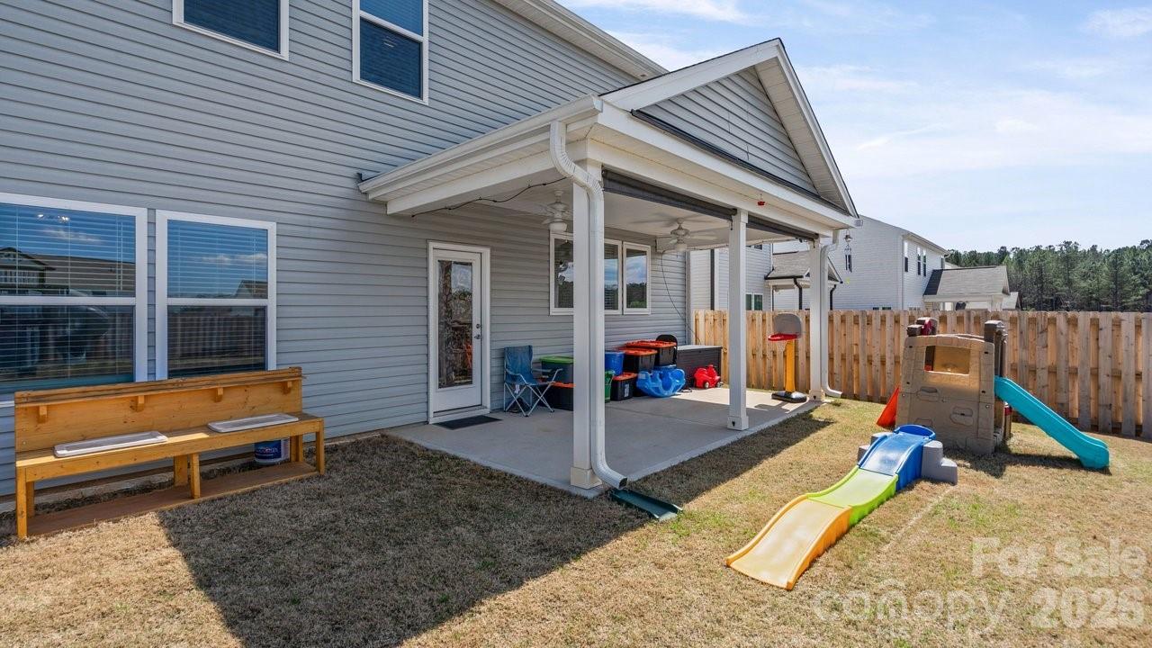 Single Family Residence at 118 Jetty Lane, Statesville, photo 33 of 36