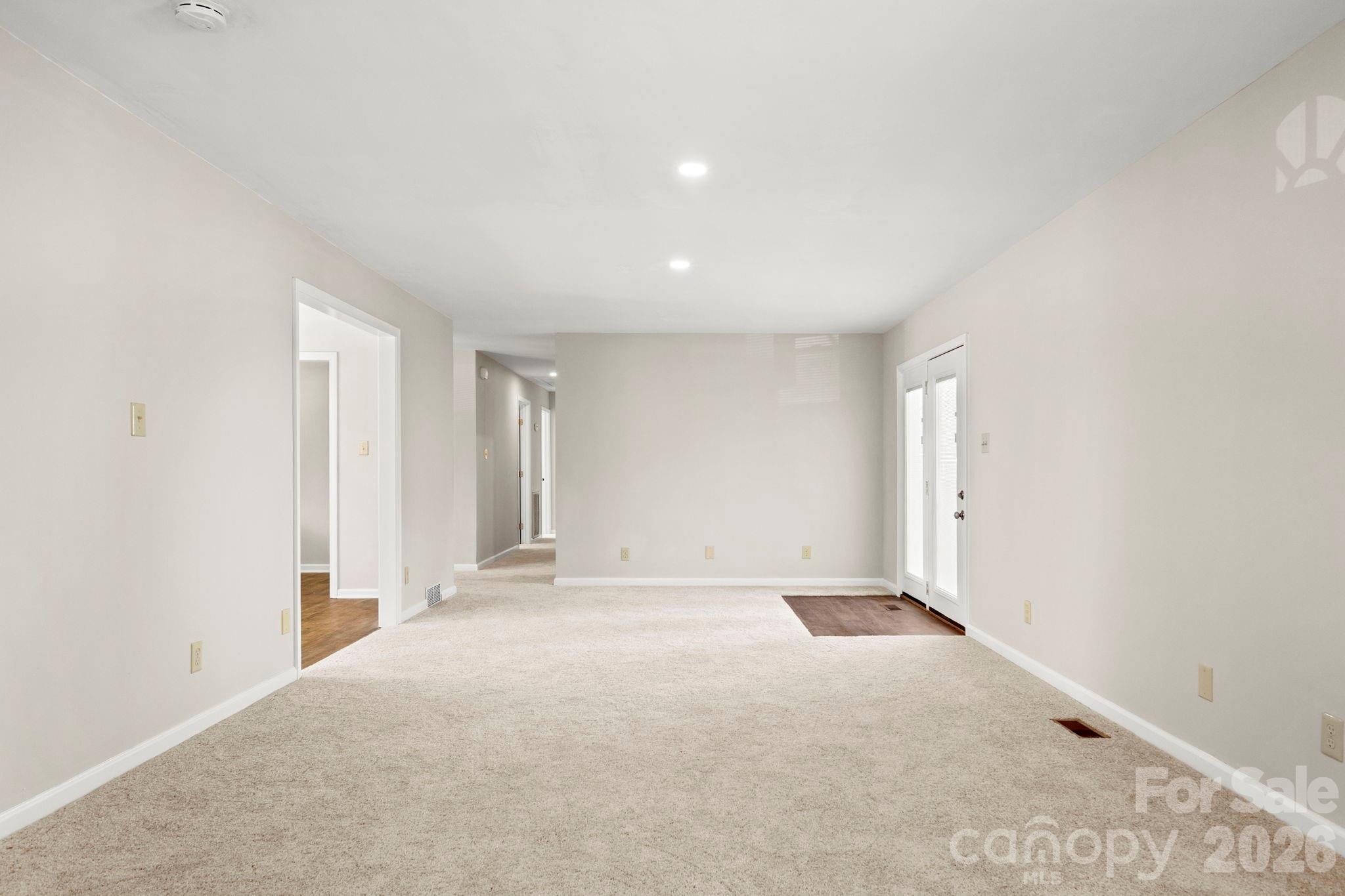 Single Family Residence at 322 Holland Circle, Statesville, photo 11 of 21