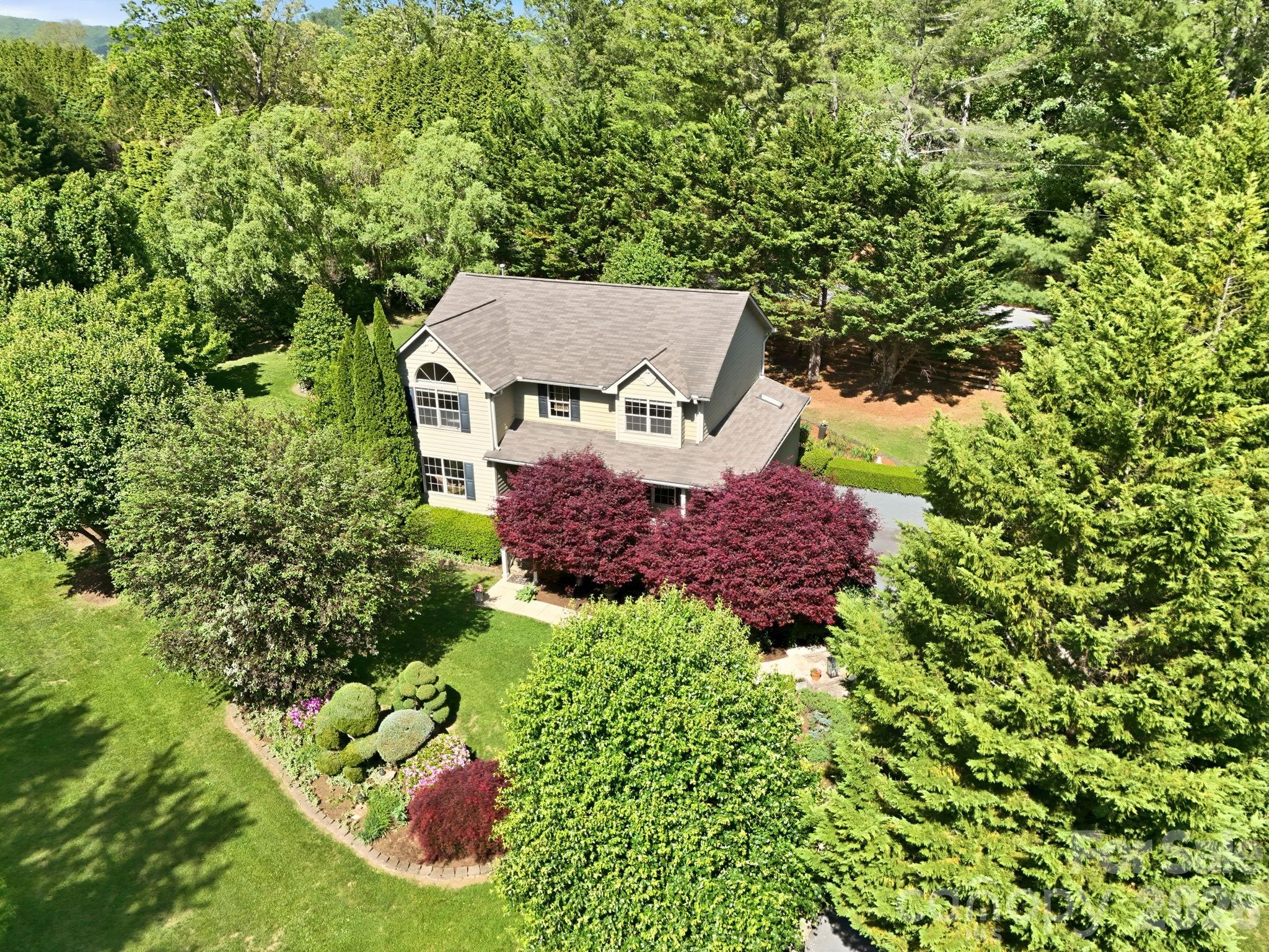 306 Woodview Court
