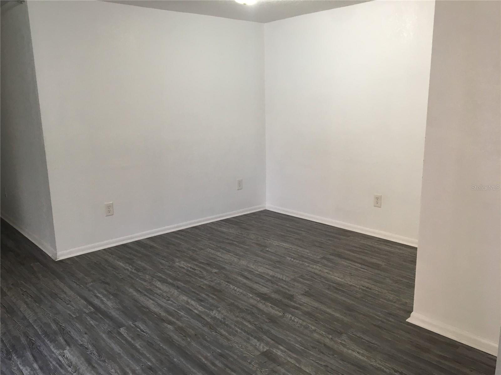 another view of downstairs apartment living space - 100 ALACHUA DR, WINTER HAVEN