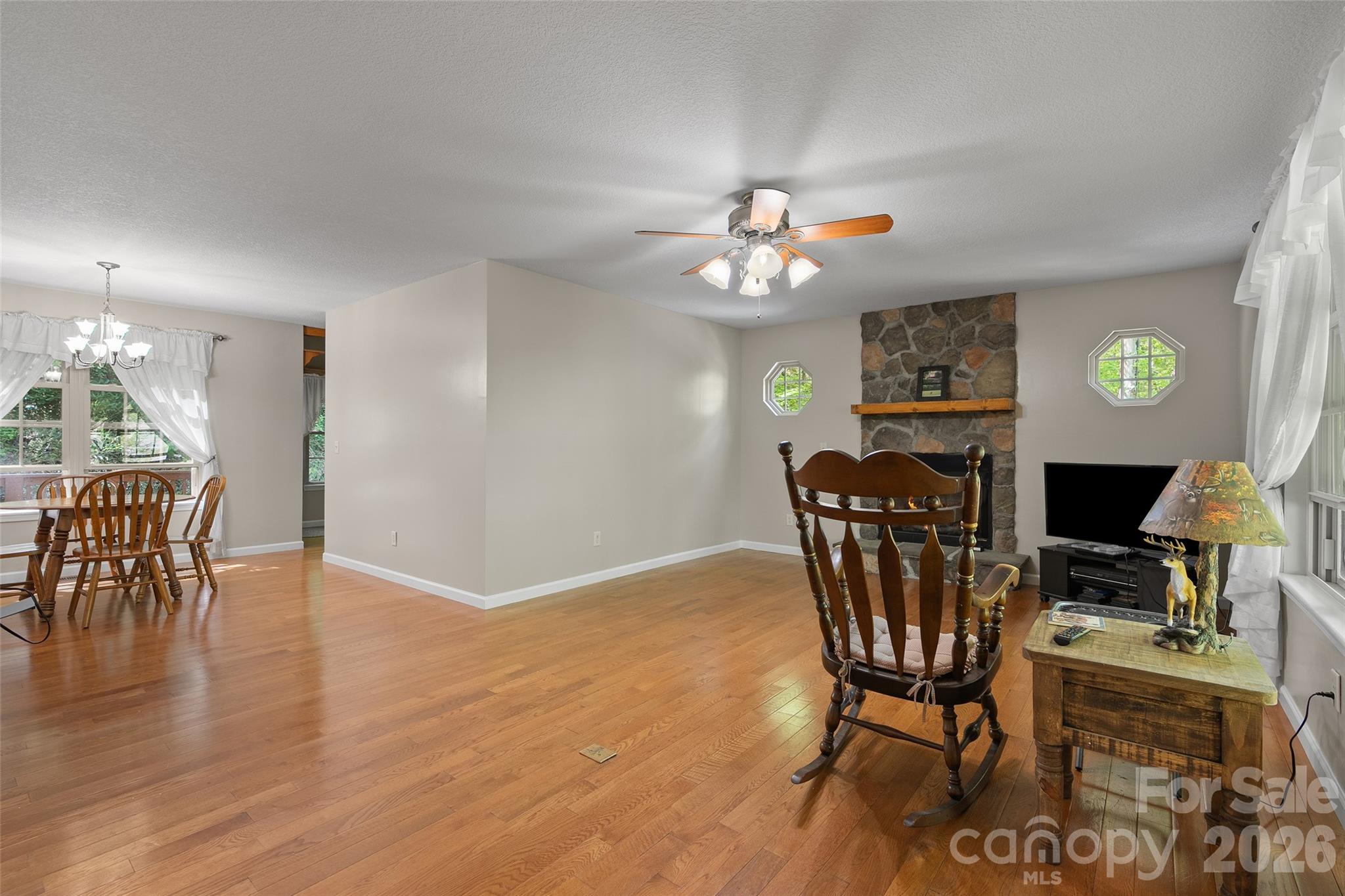 Single Family Residence at 93 Streamside Drive, Waynesville, photo 8 of 29