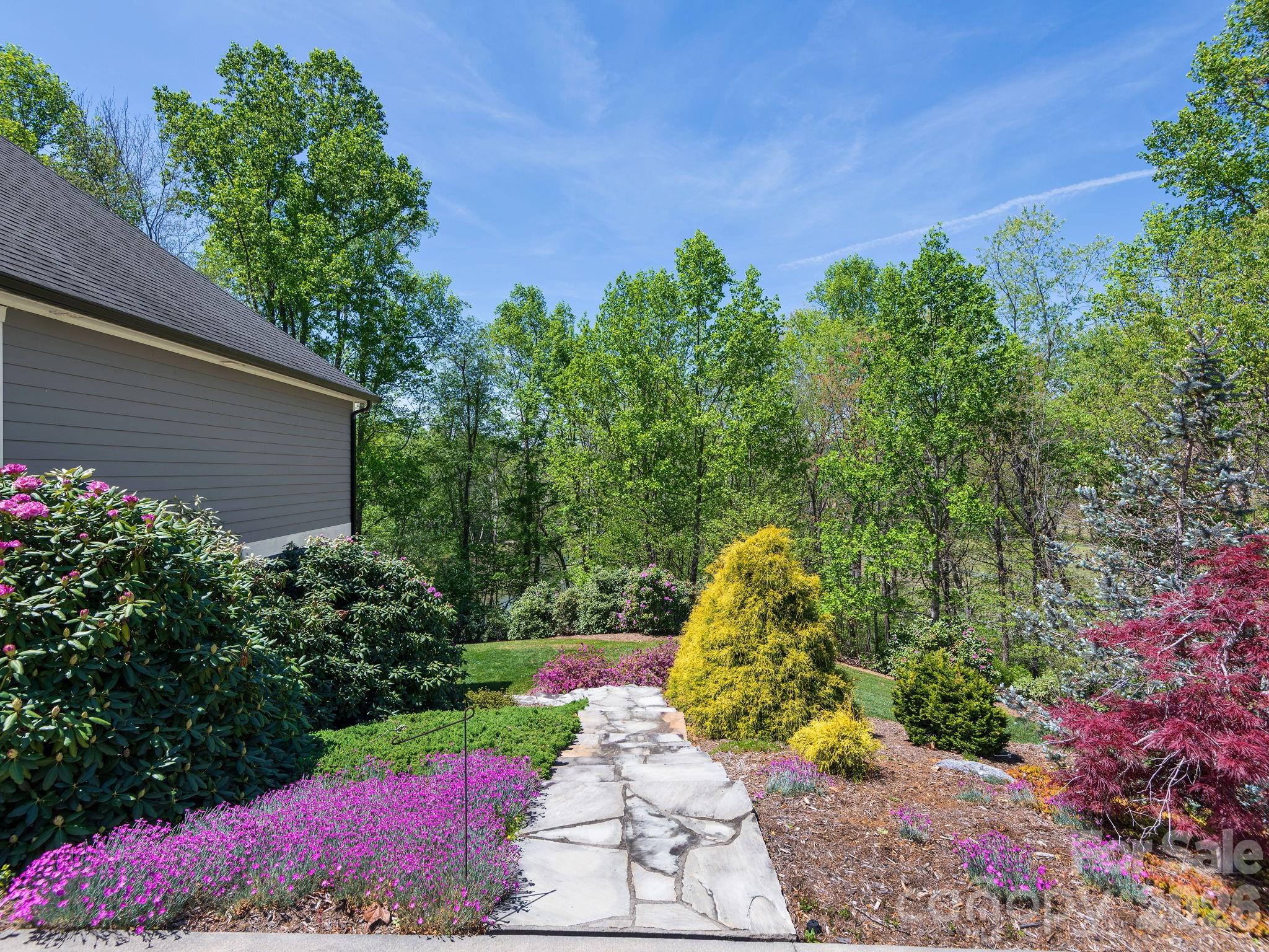 Single Family Residence at 28 Falling Star Court, Fletcher, photo 26 of 34