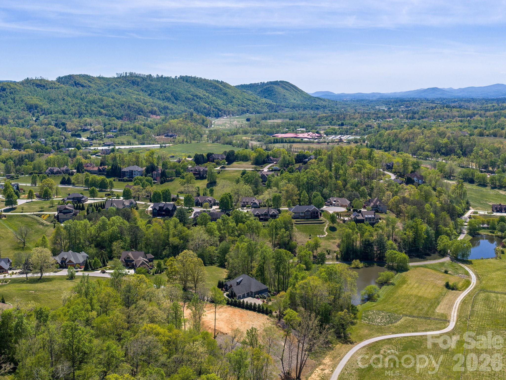 Single Family Residence at 28 Falling Star Court, Fletcher, photo 31 of 34