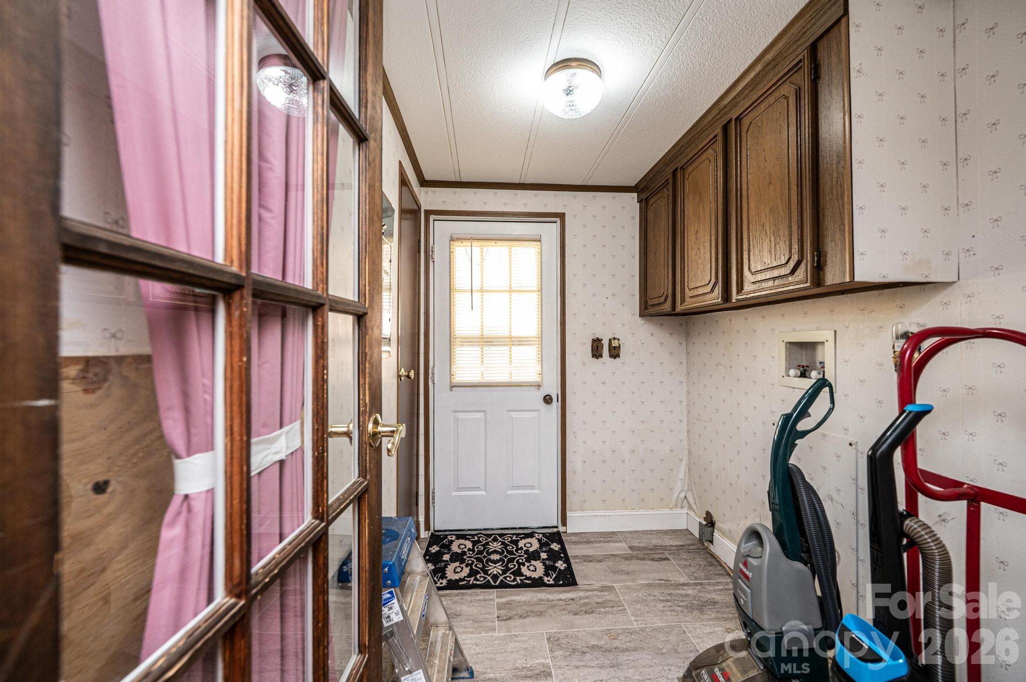 Single Family Residence at 2474 Chandler Place, Granite Falls, photo 10 of 28