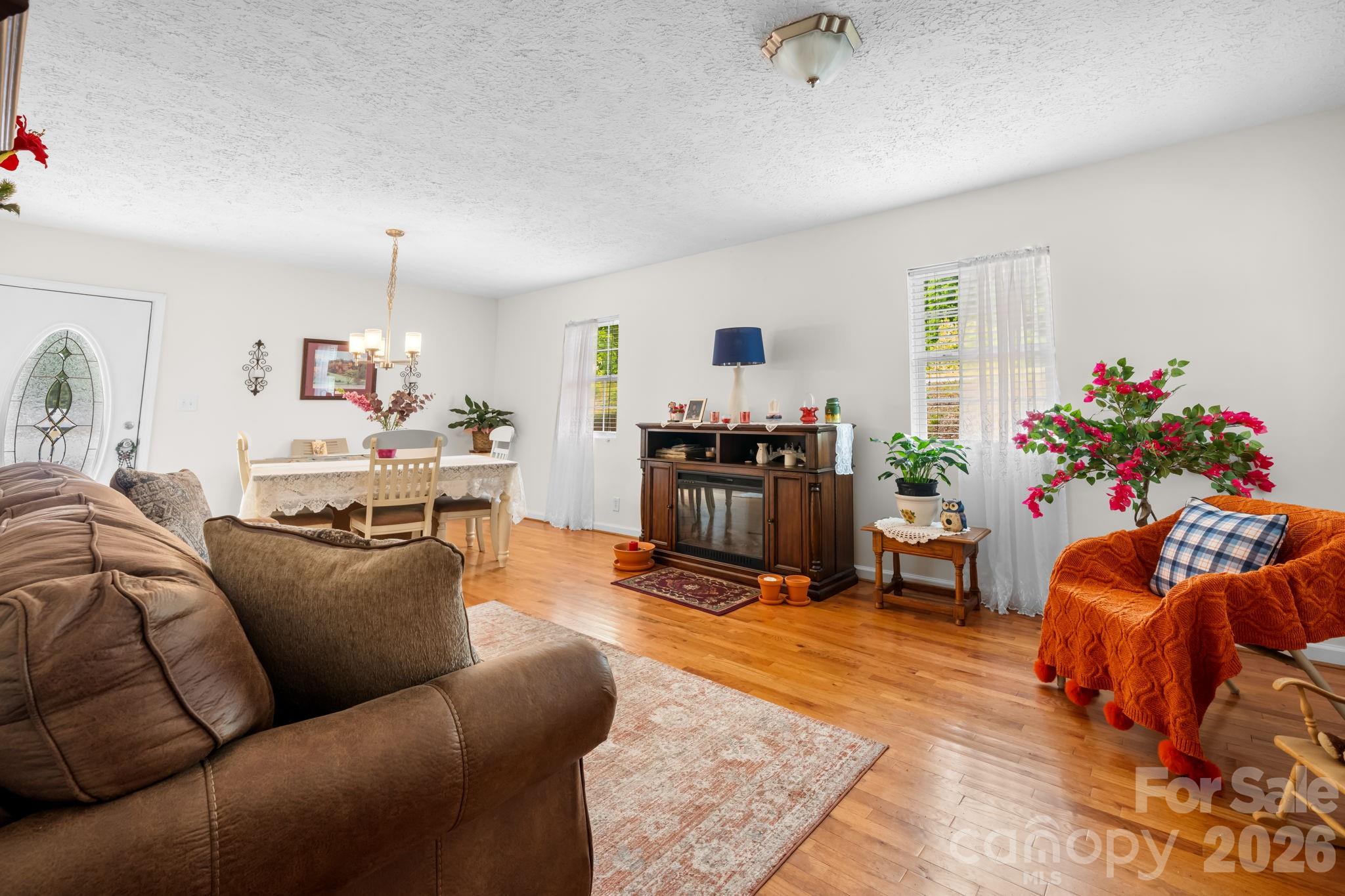 Single Family Residence at 625 Milton Avenue SW, Valdese, photo 4 of 25