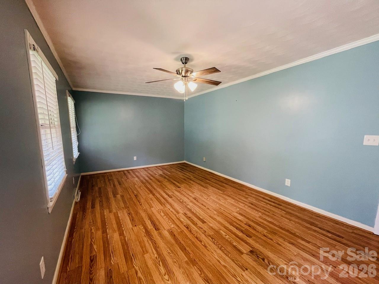 Living Room - 348 Random Drive, New London