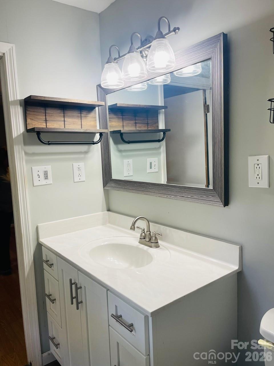 Primary Bath - 348 Random Drive, New London