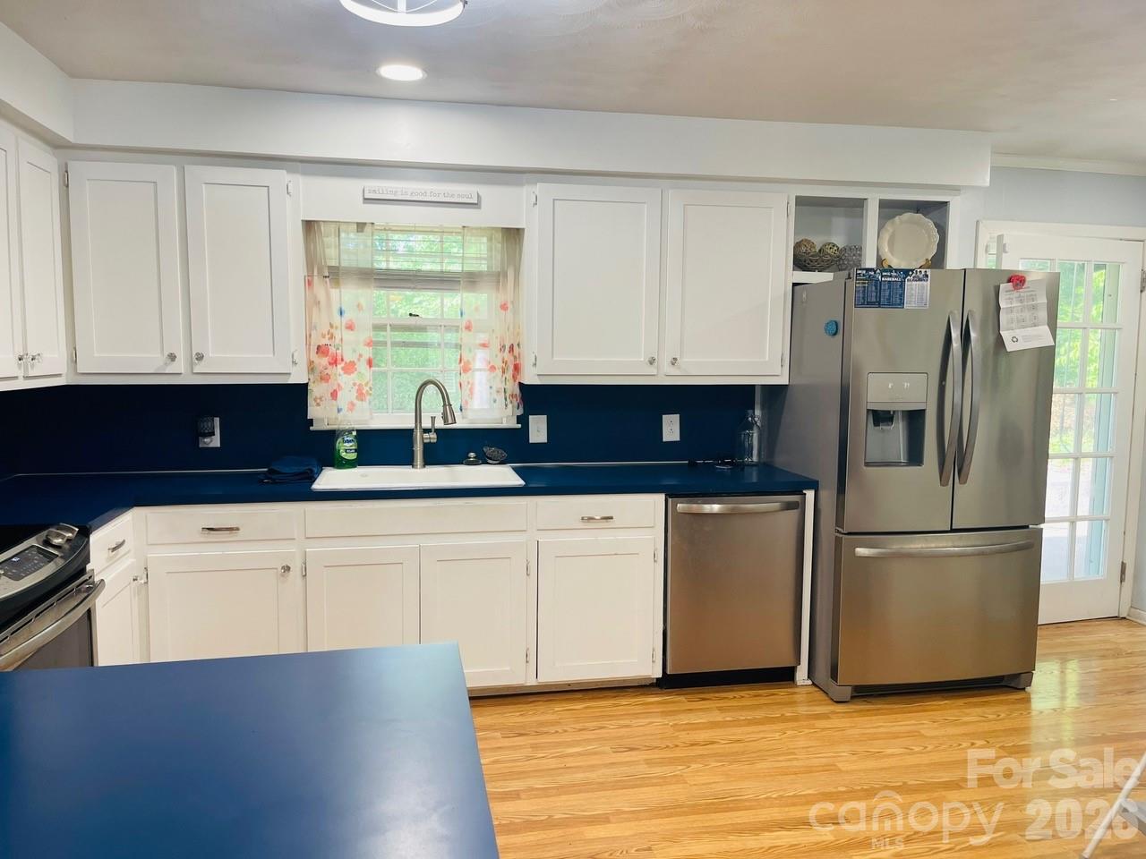 Kitchen - 348 Random Drive, New London