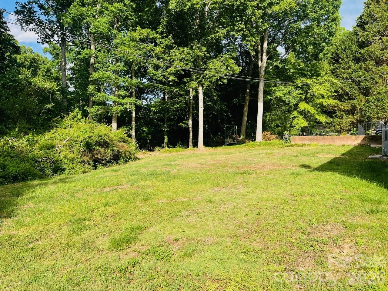 Back-yard - 348 Random Drive, New London