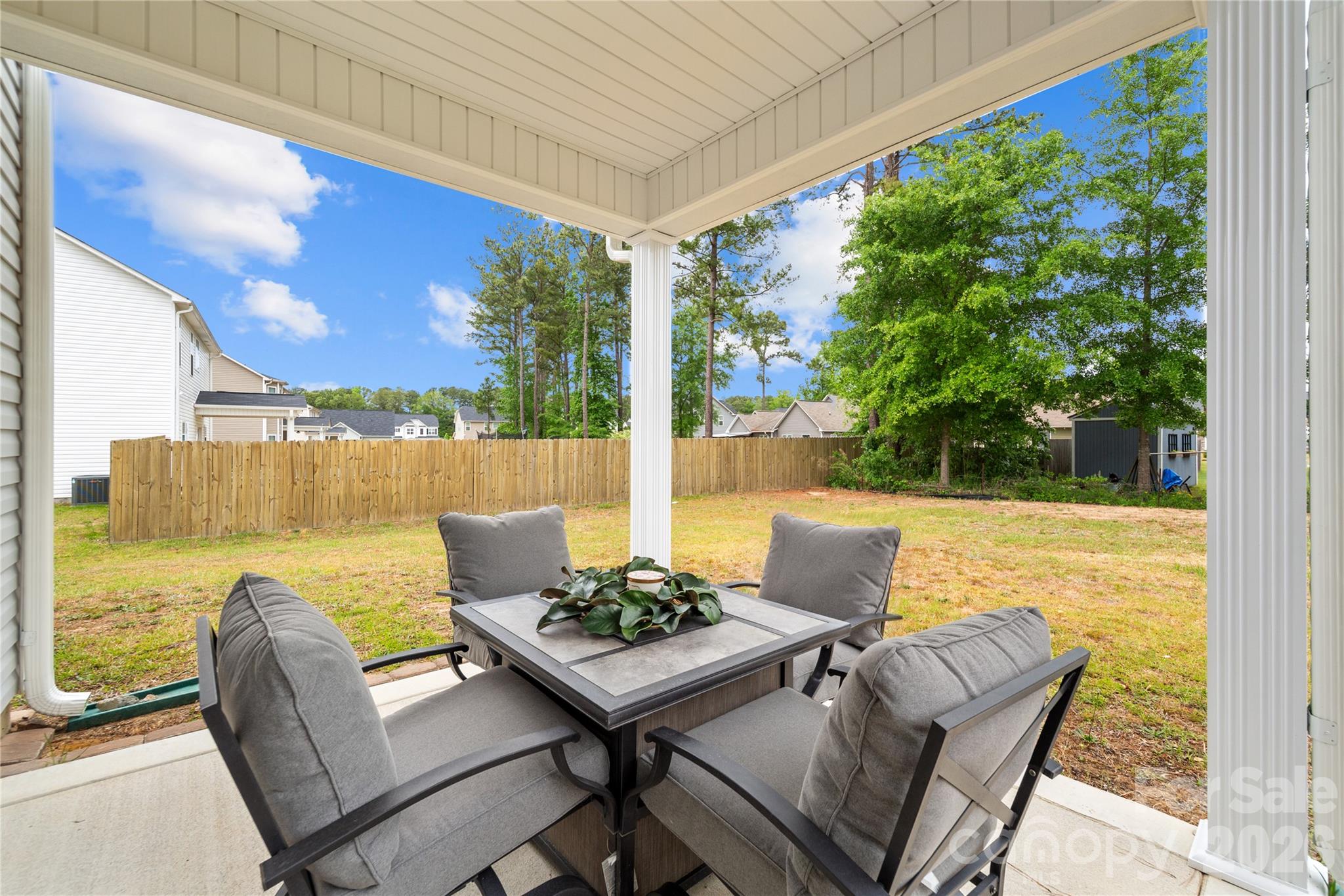Single Family Residence at 1116 Mayfern Drive, Hope Mills, photo 7 of 31